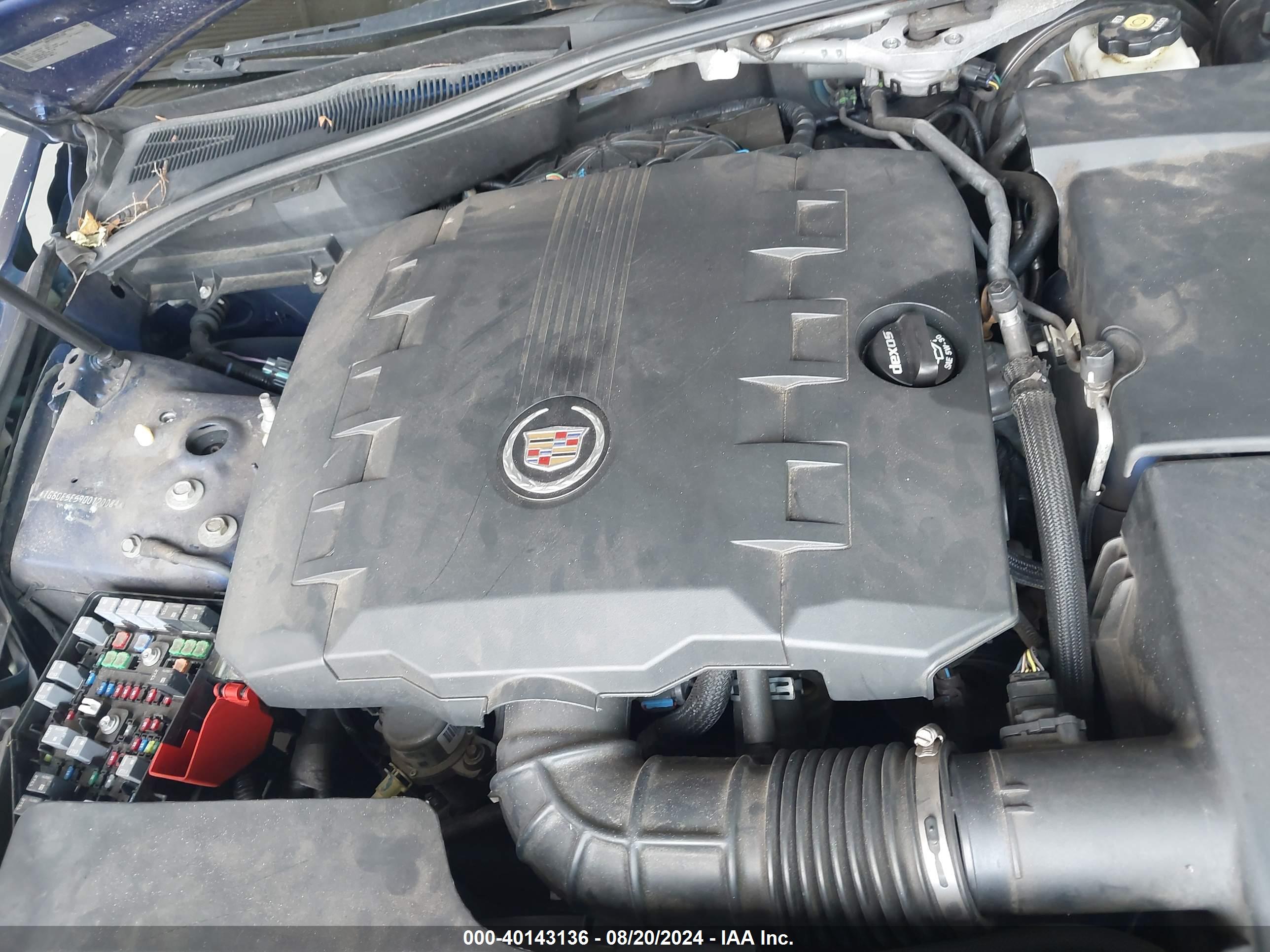 CADILLAC CTS image 10