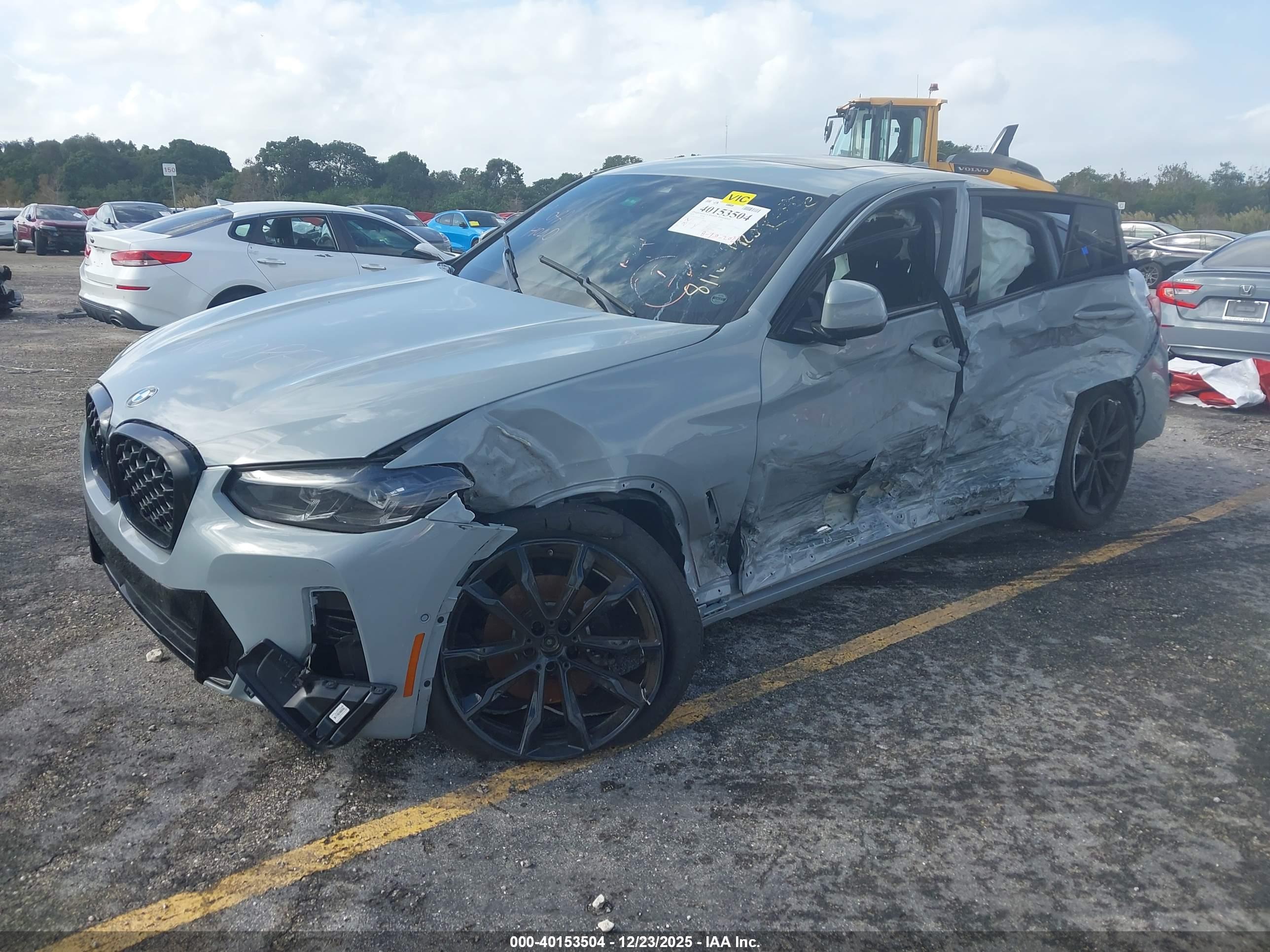 BMW X4 image 2