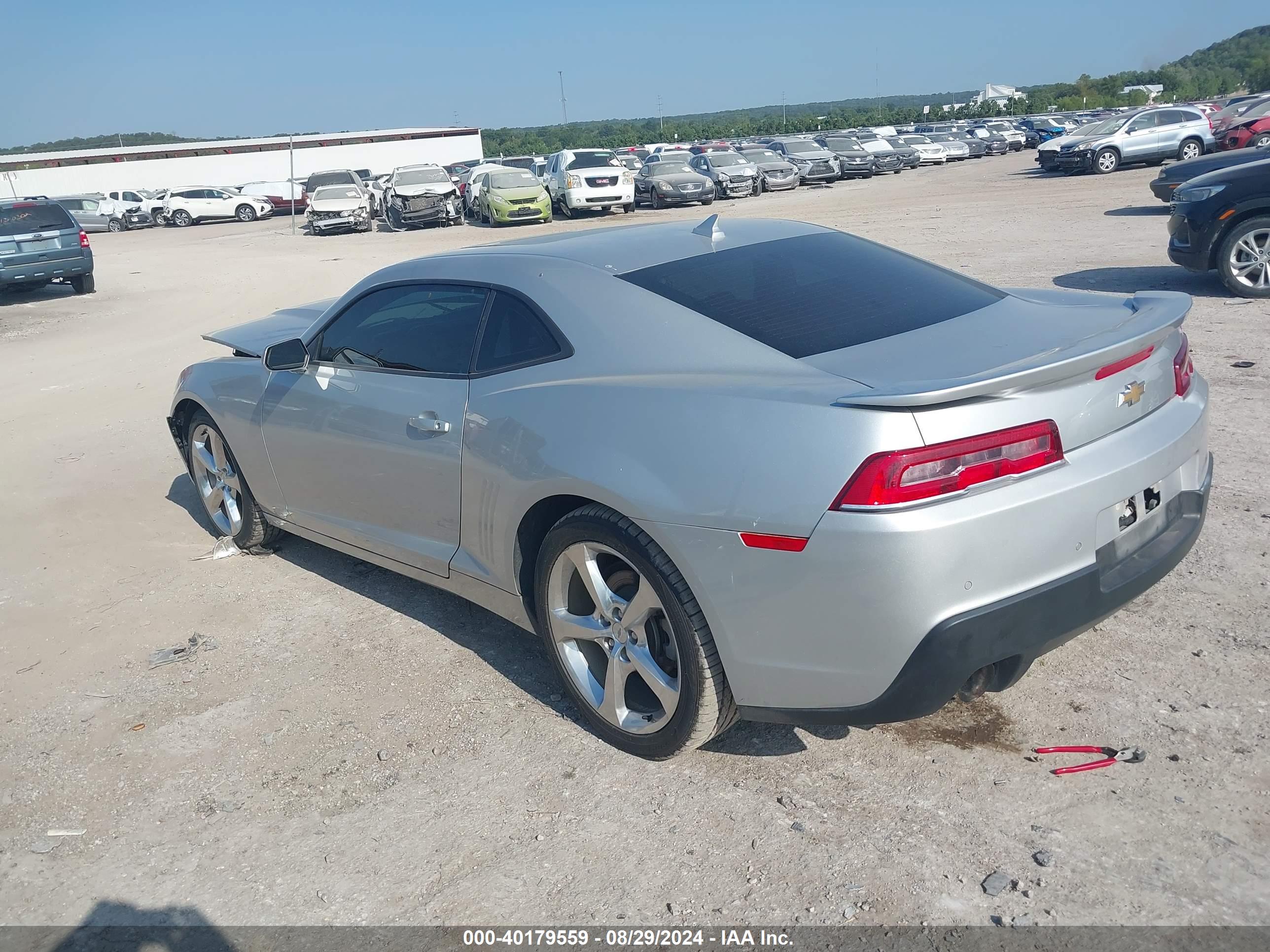 CHEVROLET CAMARO image 3