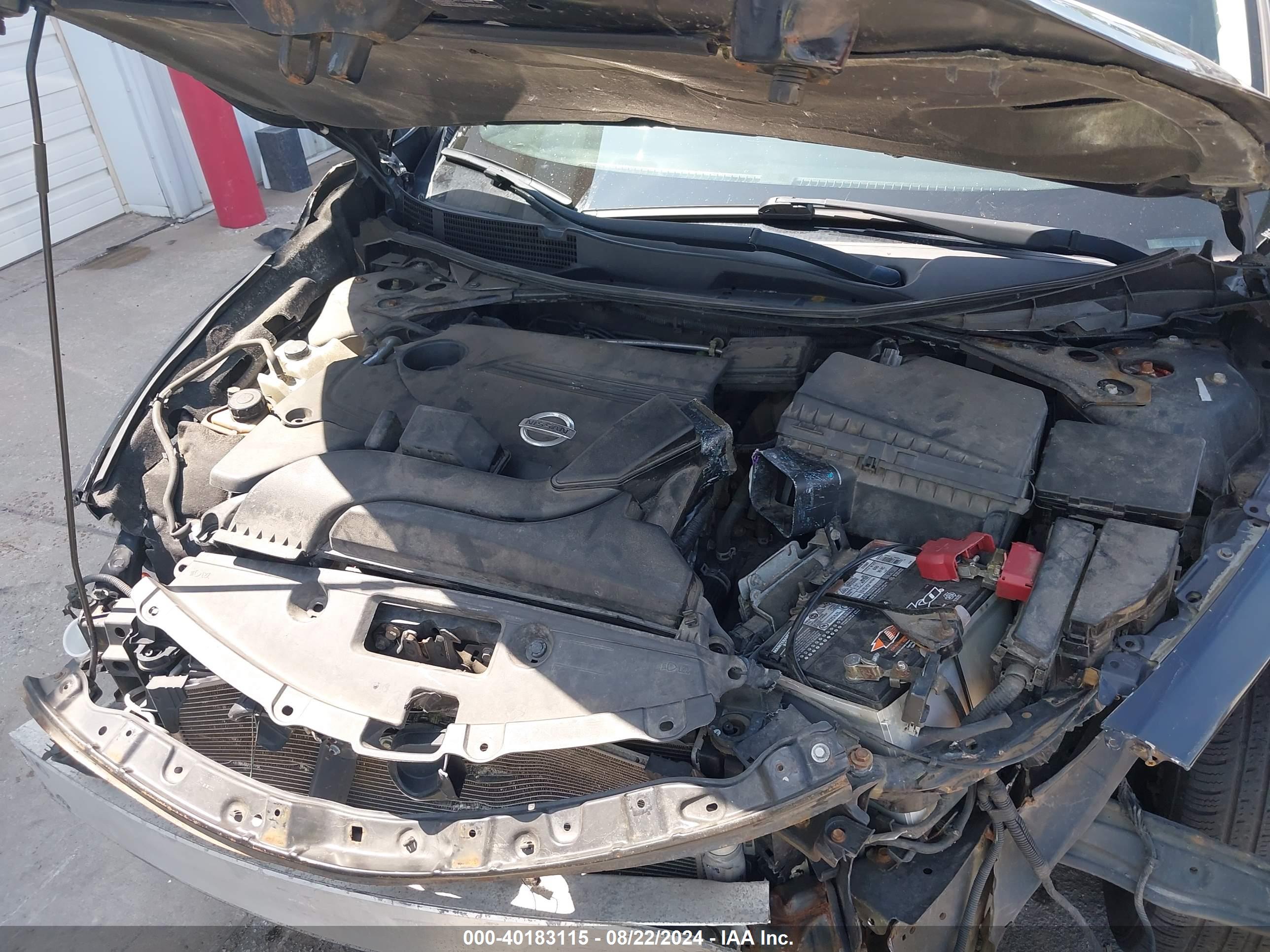 NISSAN ALTIMA image 10