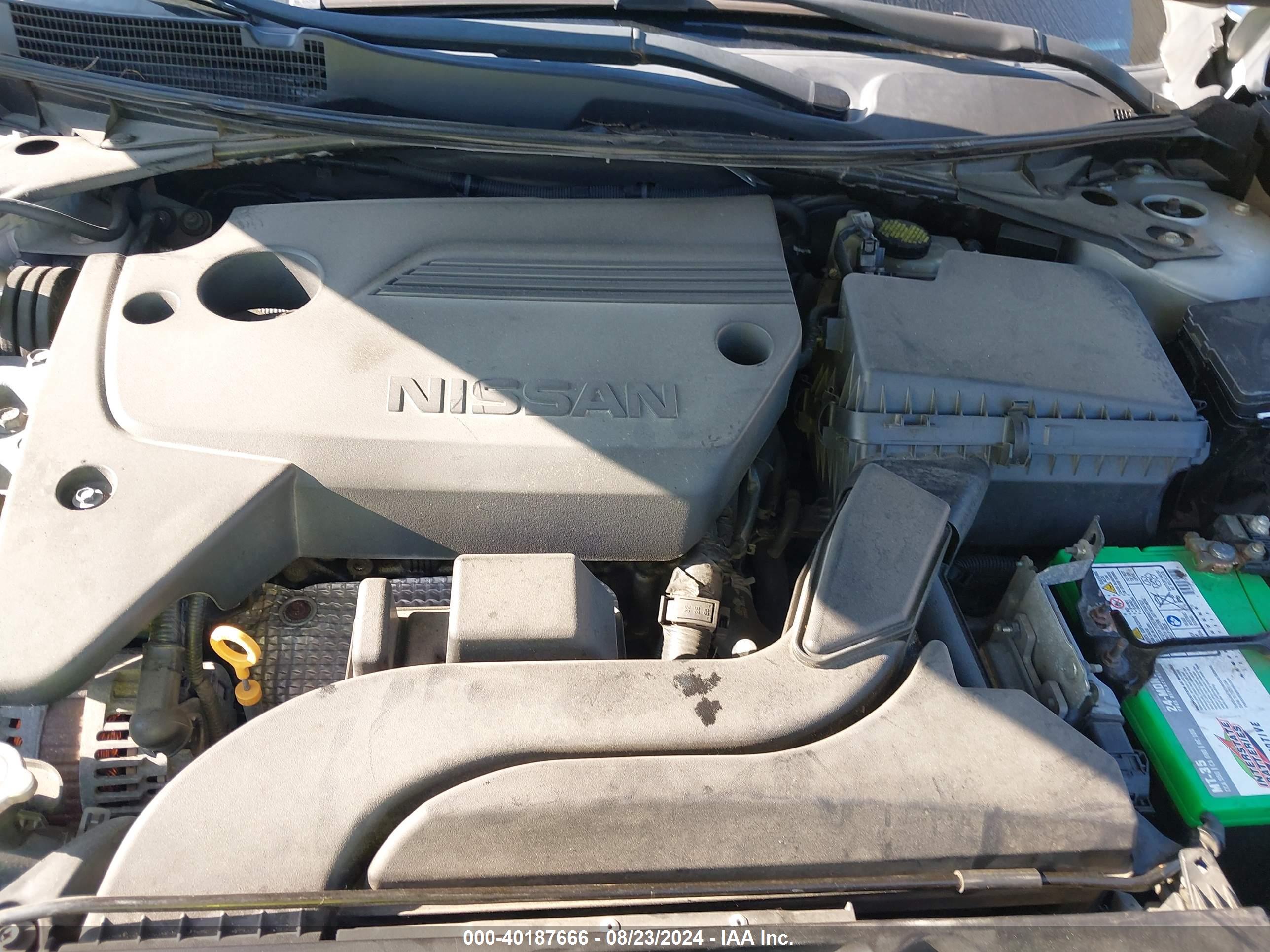 NISSAN ALTIMA image 10