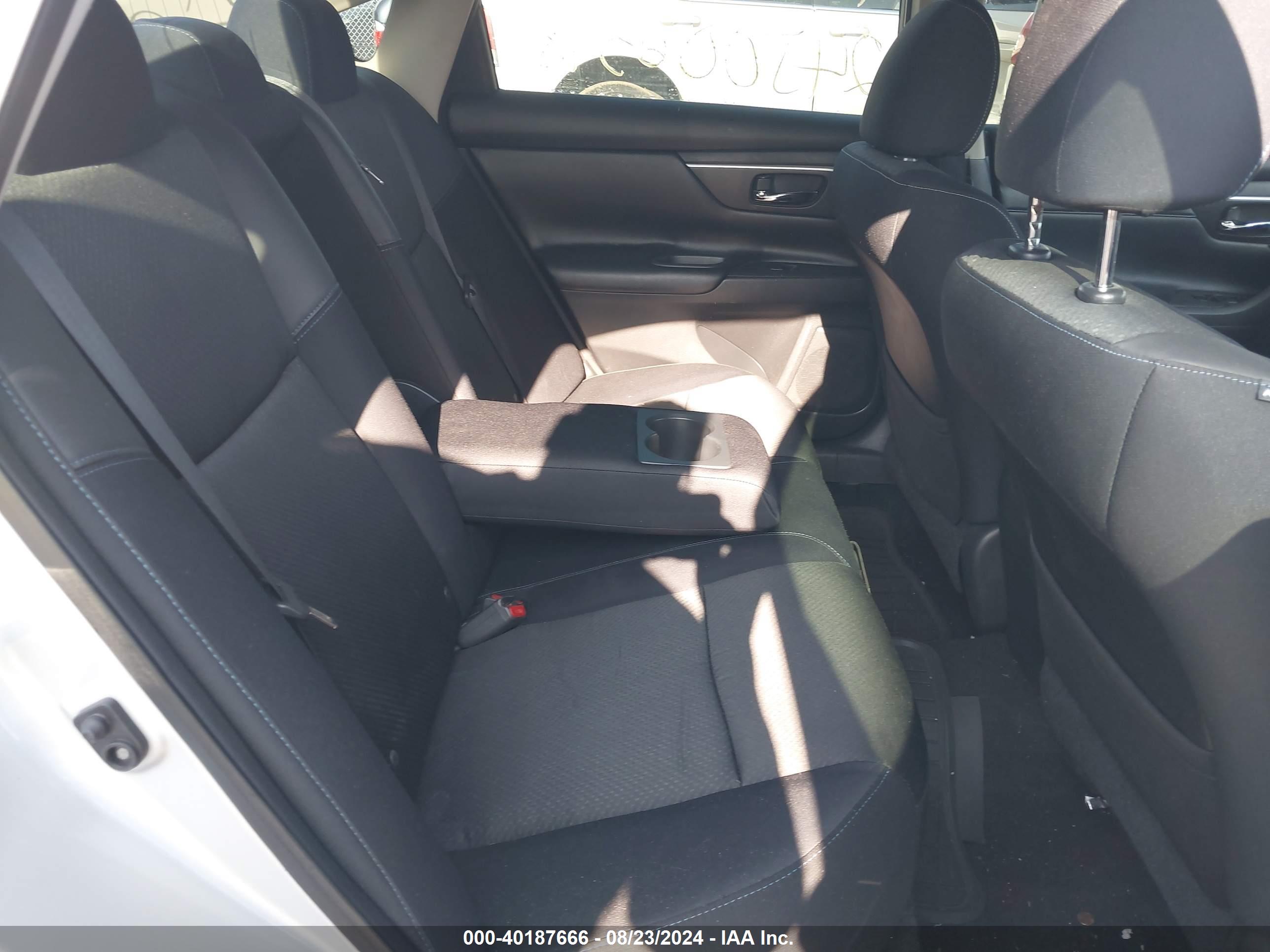 NISSAN ALTIMA image 8