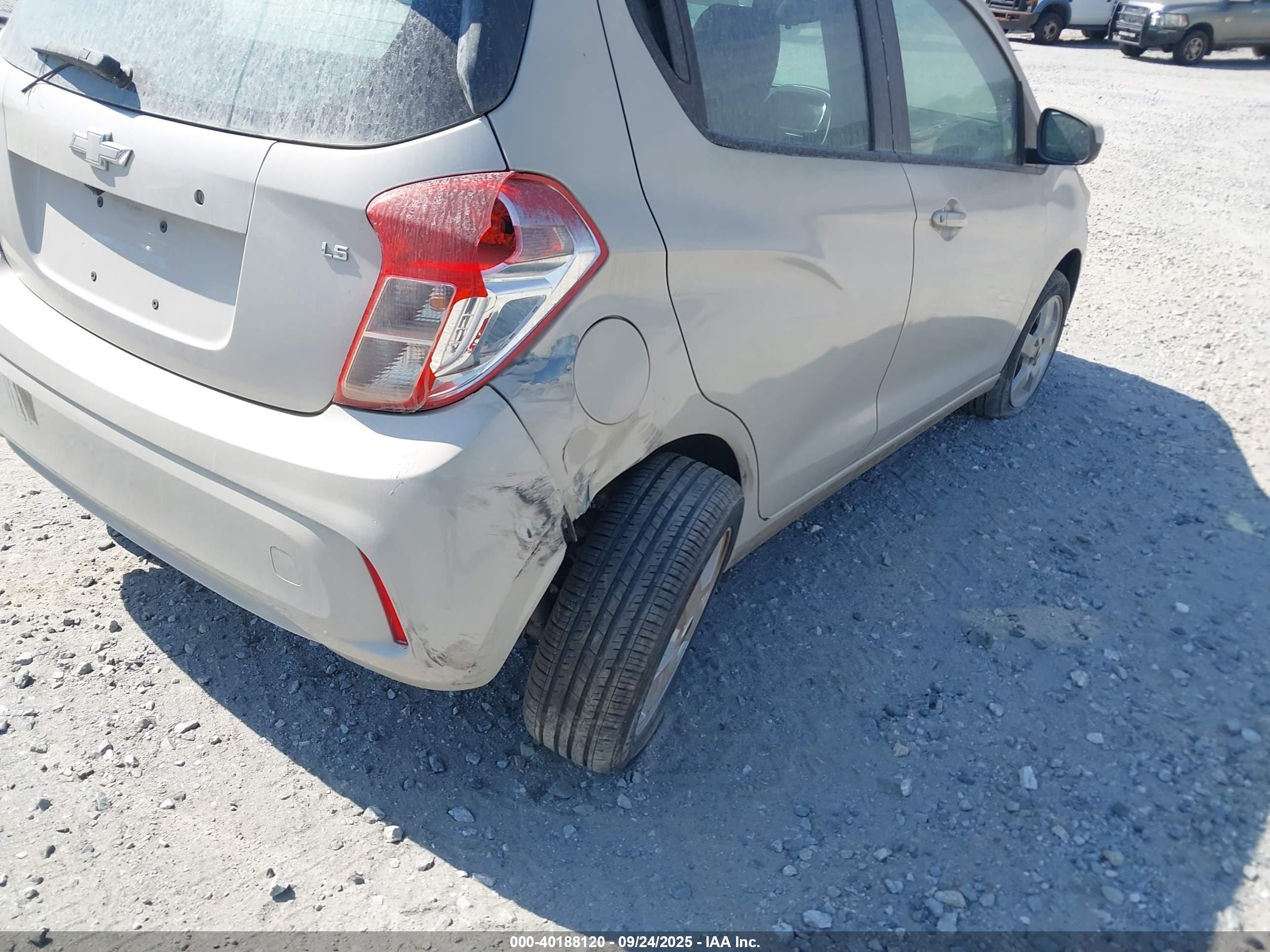 CHEVROLET SPARK image 6