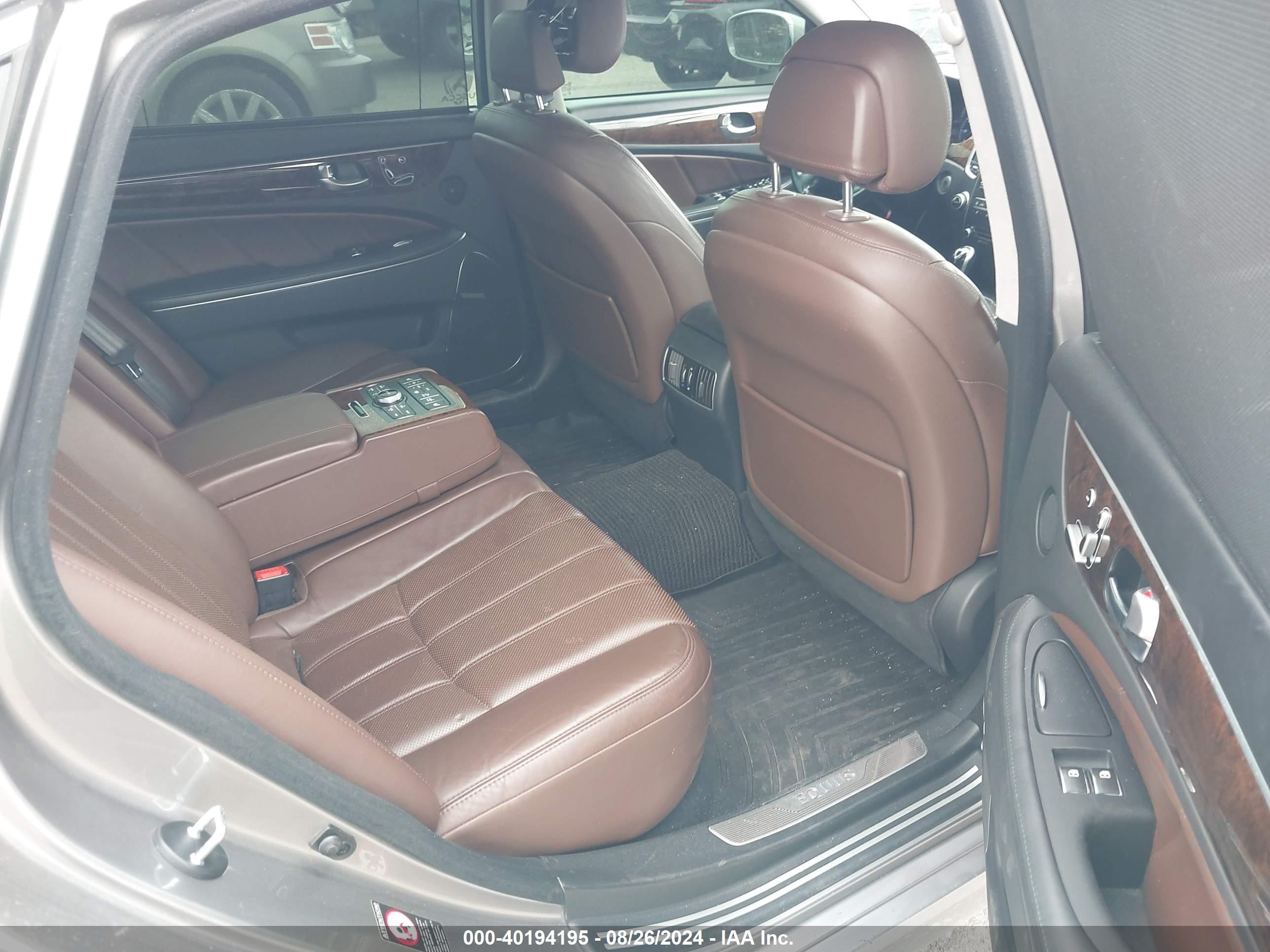 HYUNDAI EQUUS image 8