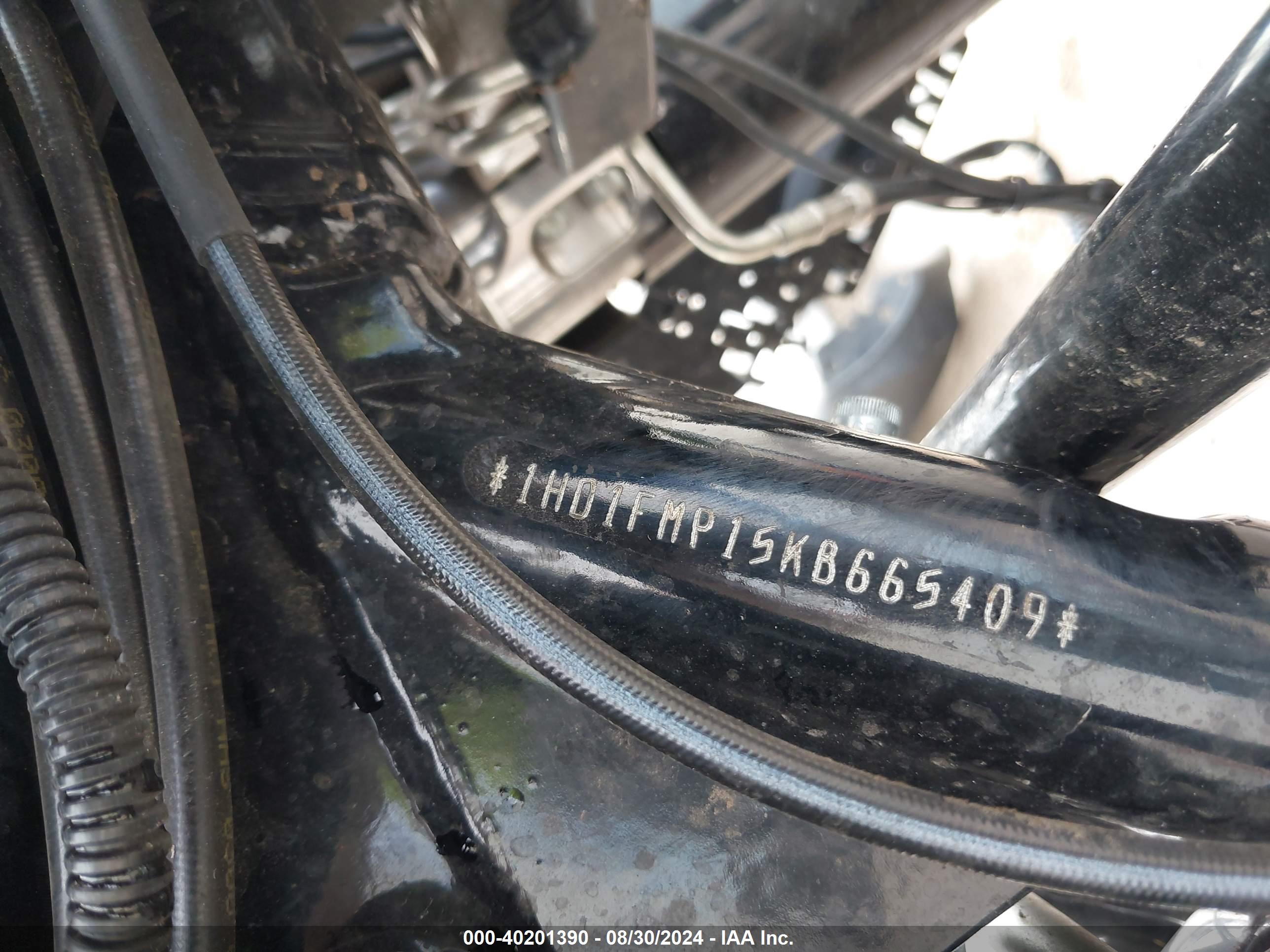 HARLEY-DAVIDSON FLHTP image 10