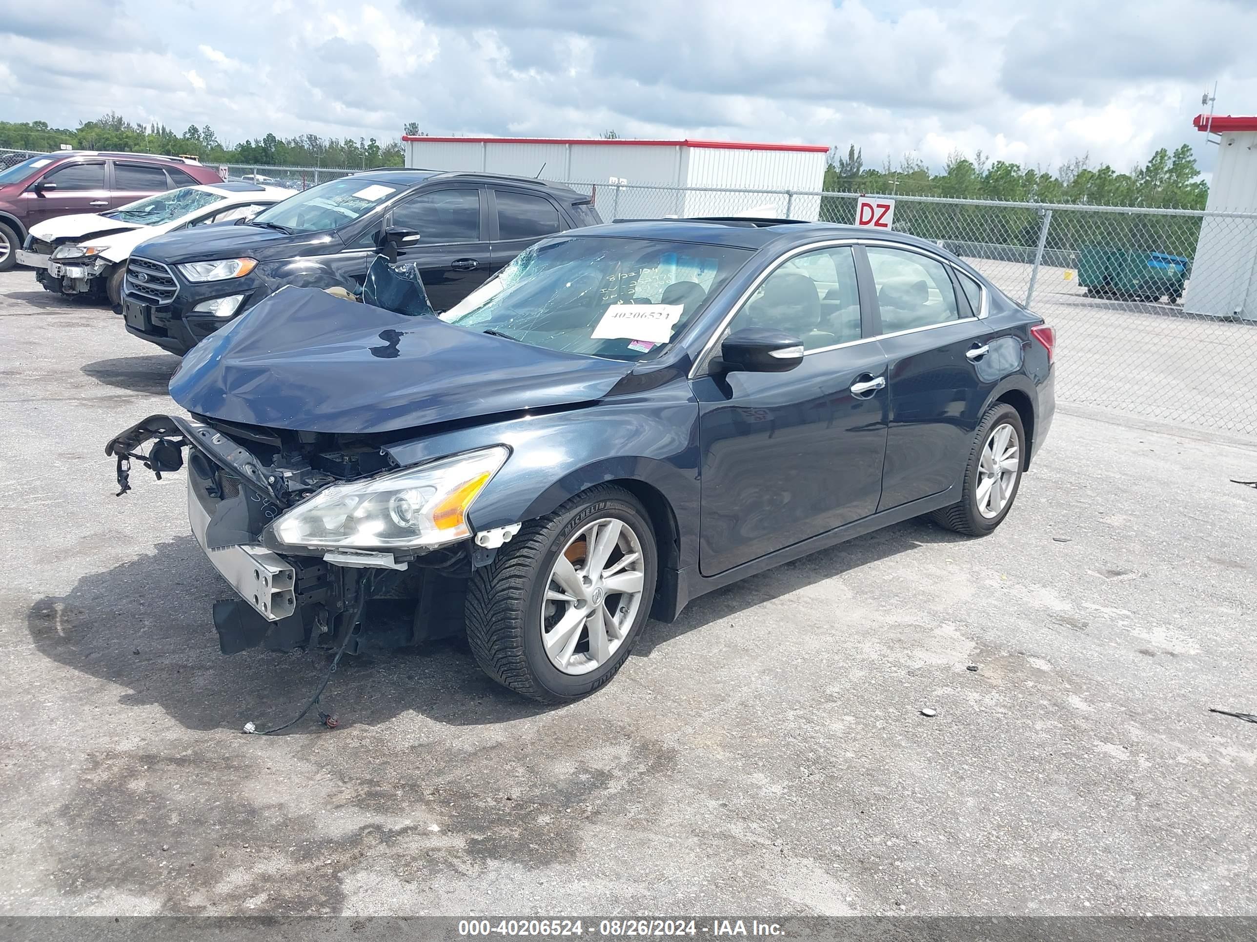 NISSAN ALTIMA image 2