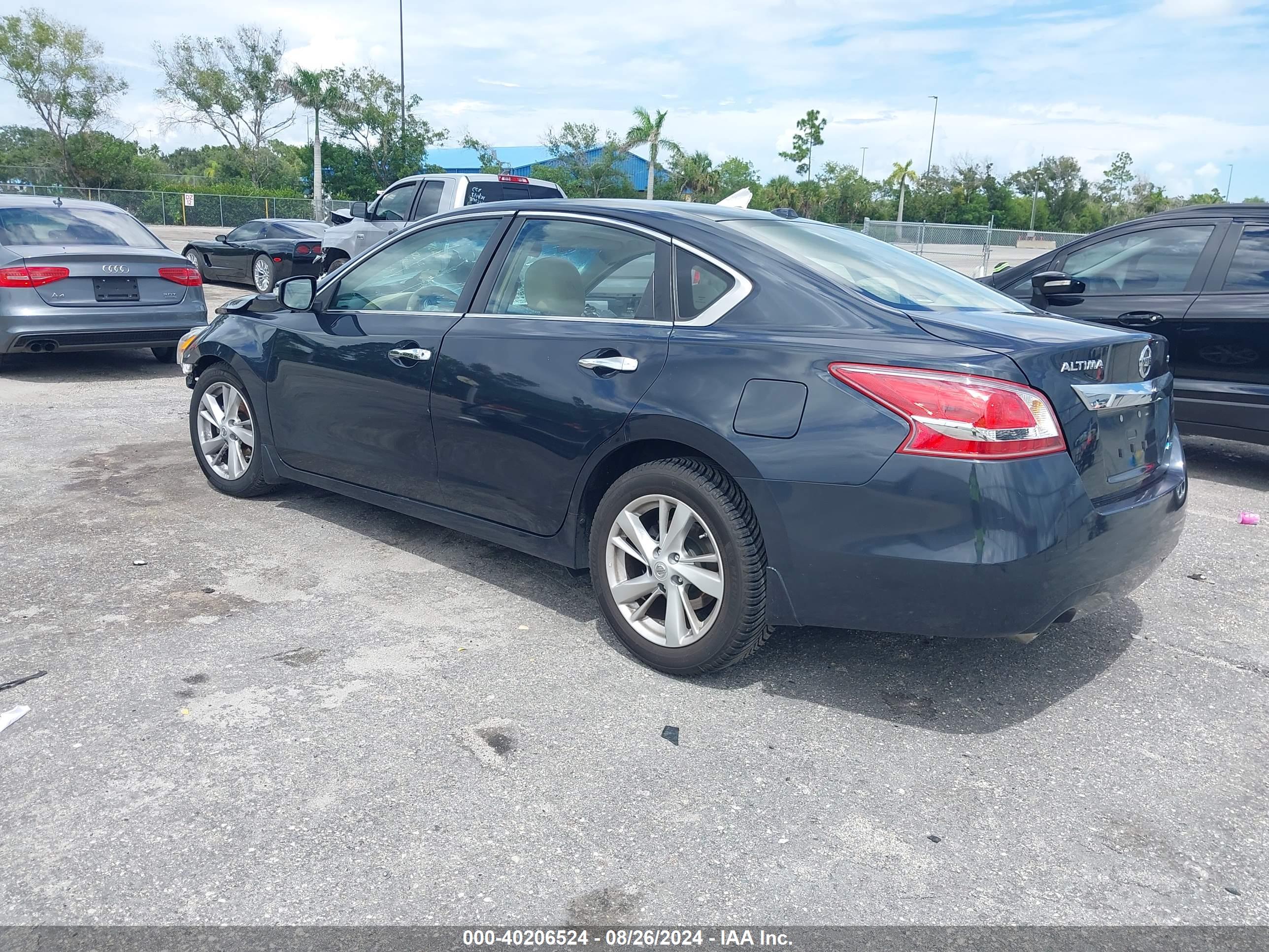 NISSAN ALTIMA image 3