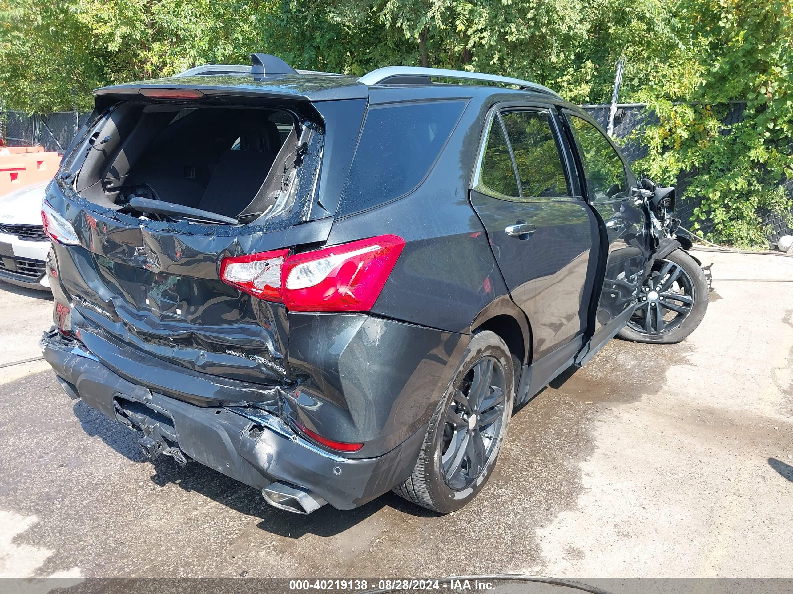 CHEVROLET EQUINOX image 4