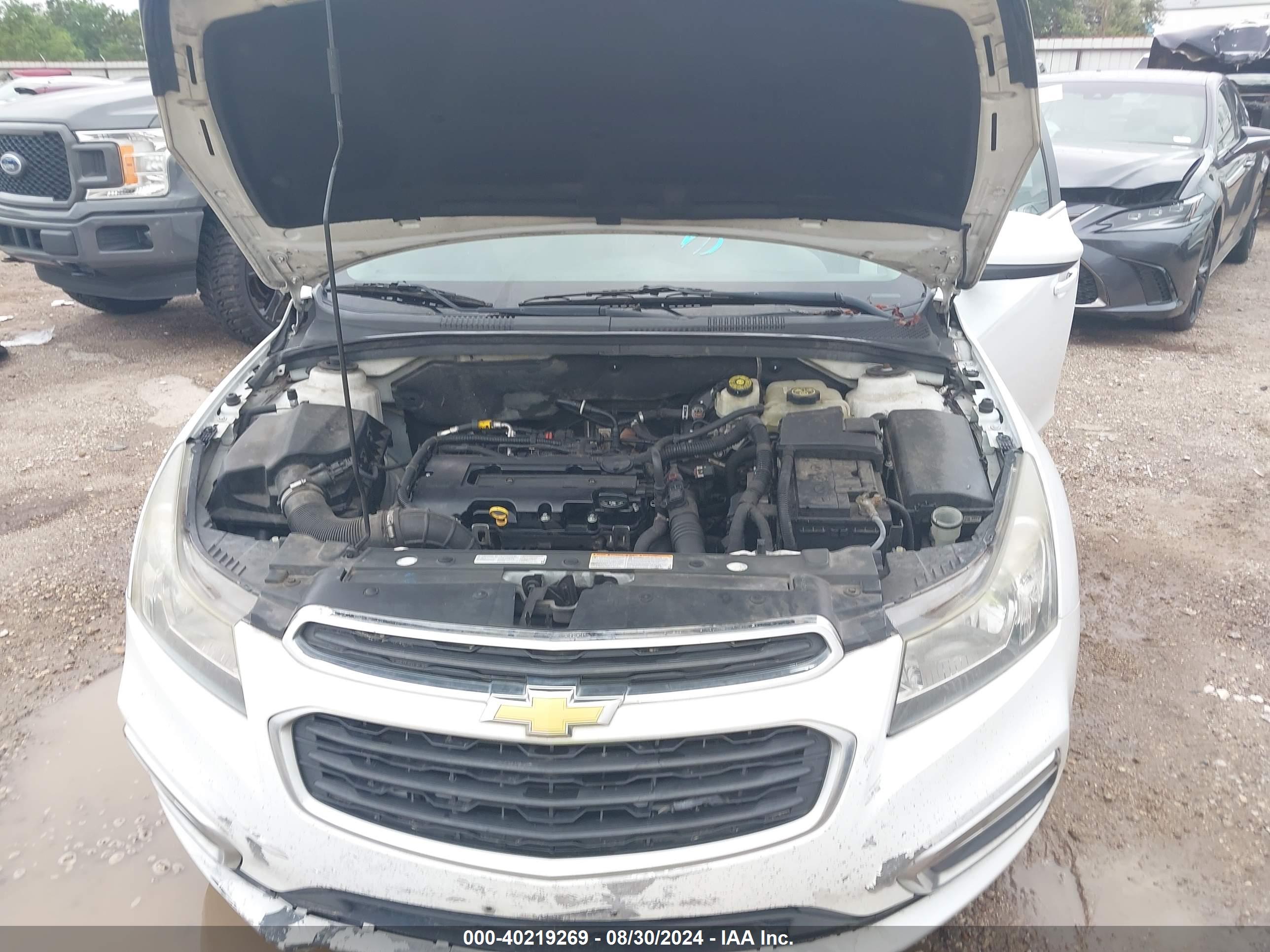 CHEVROLET CRUZE image 10