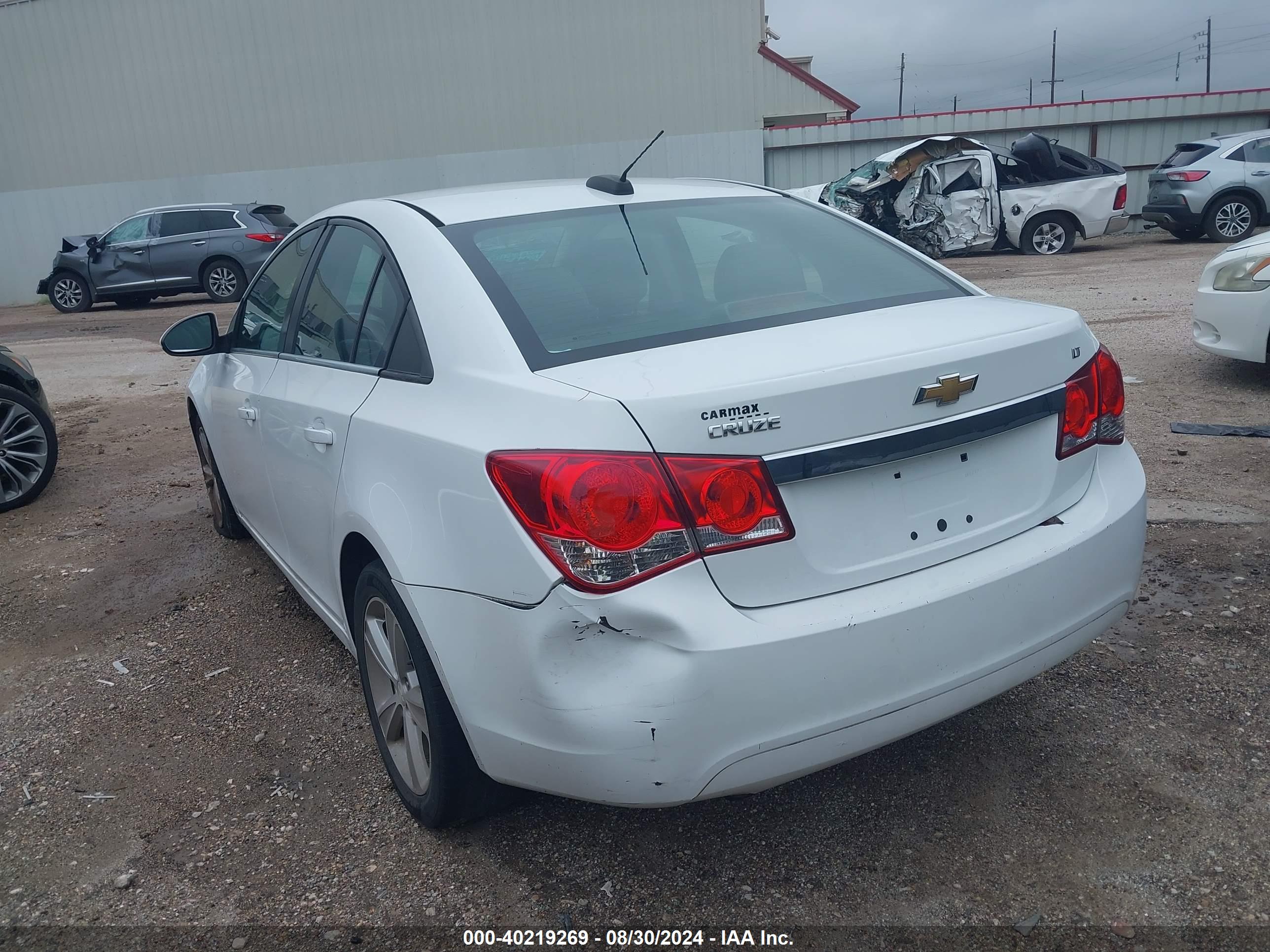 CHEVROLET CRUZE image 3