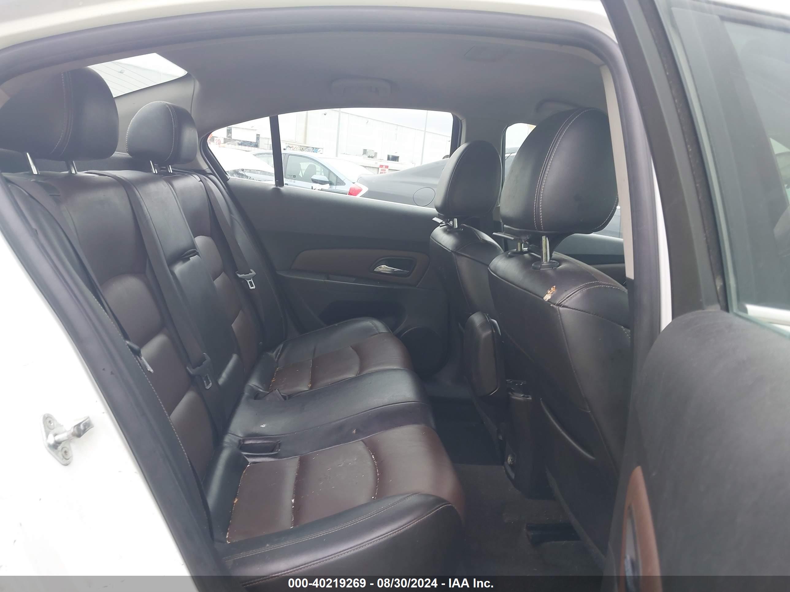 CHEVROLET CRUZE image 8