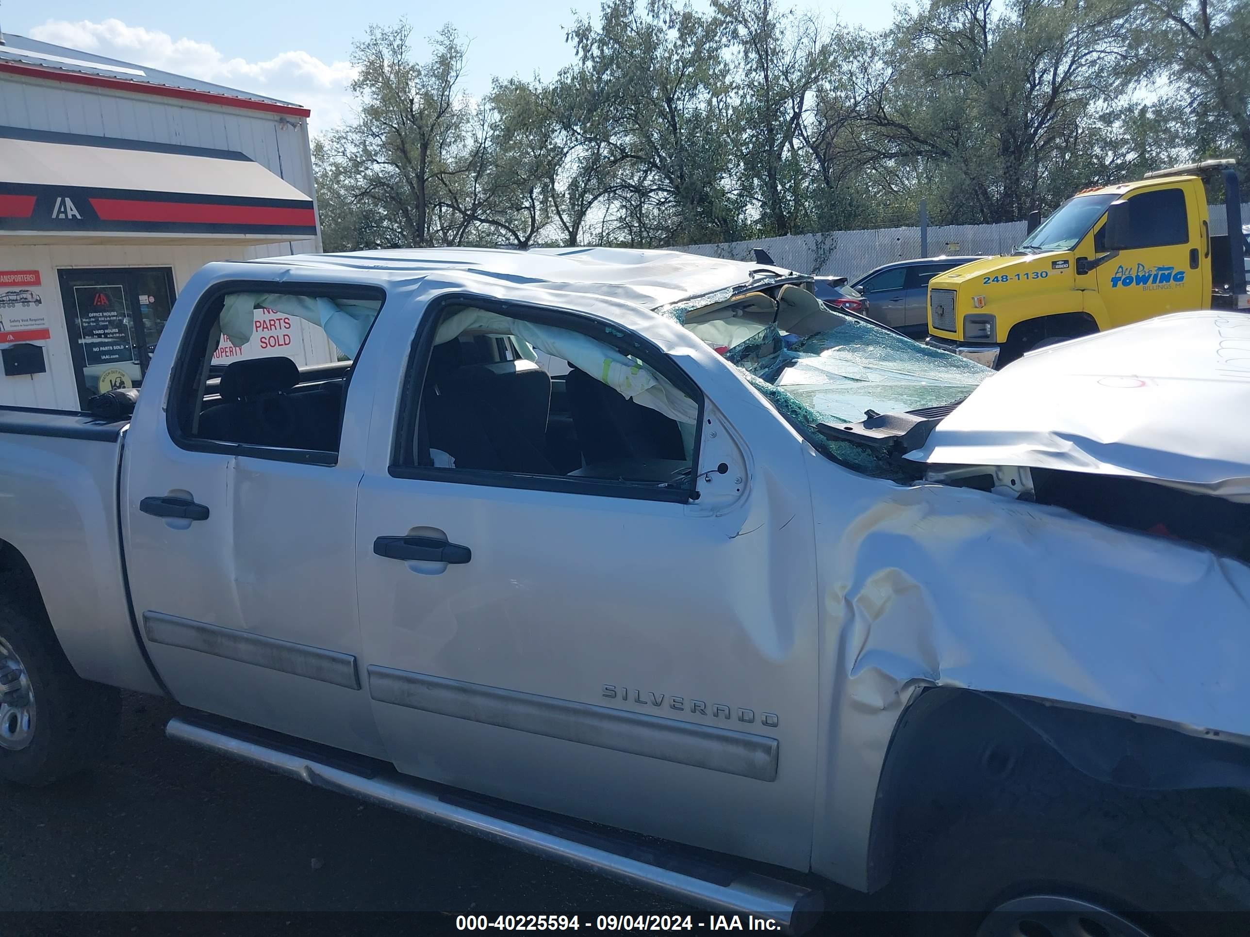 CHEVROLET SILVERADO image 6