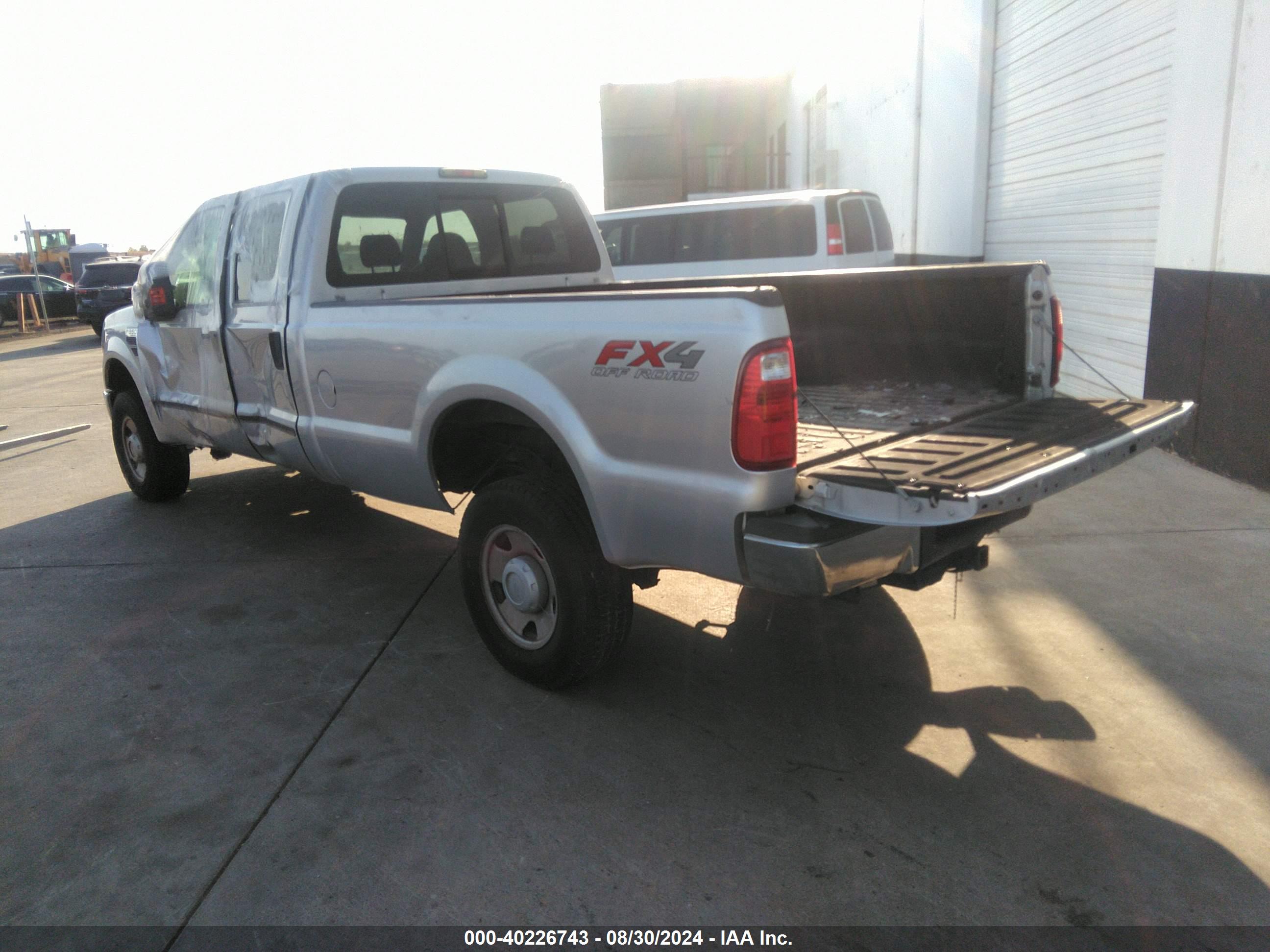 FORD F-350 image 3