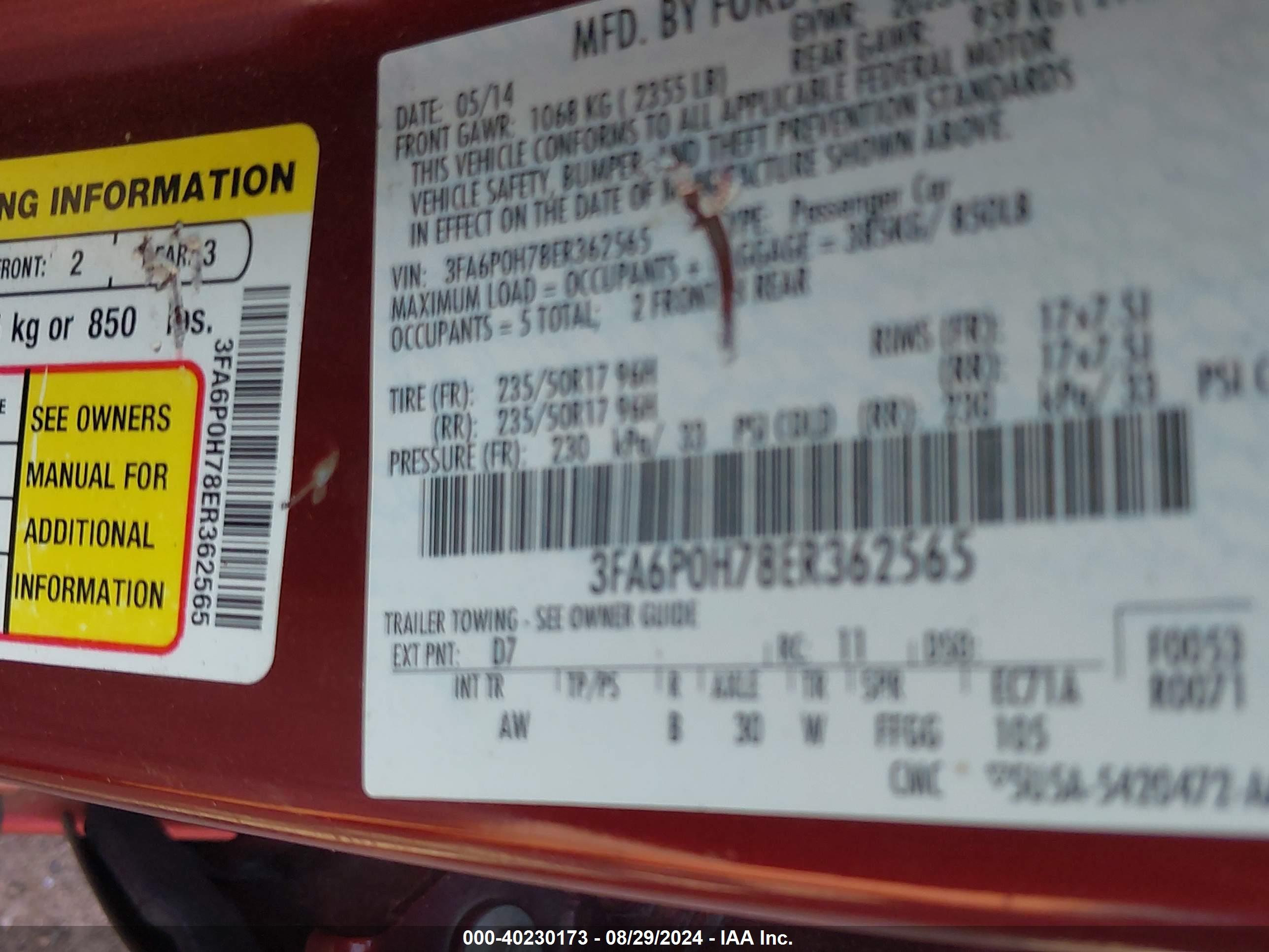 FORD FUSION image 9