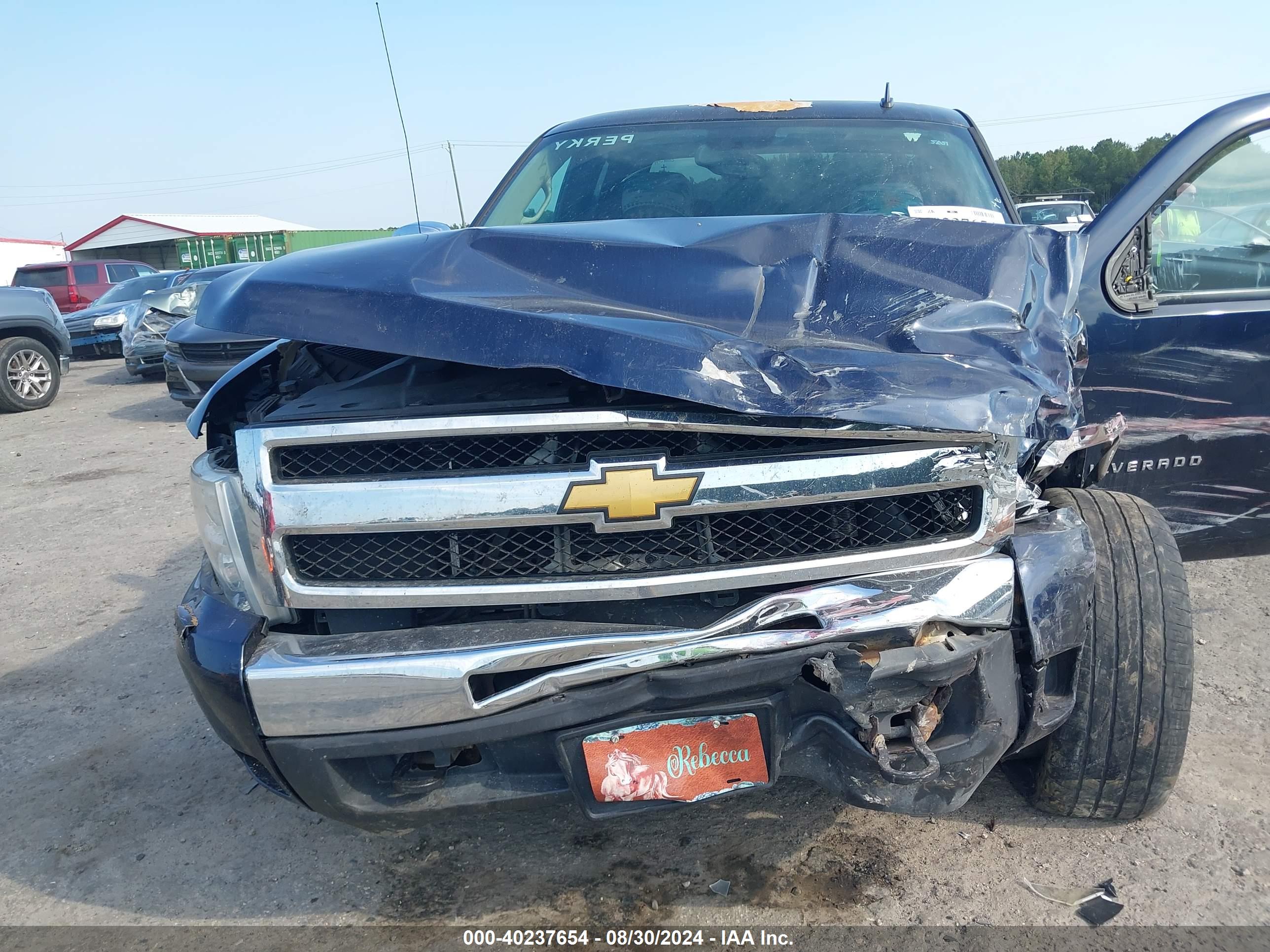 CHEVROLET SILVERADO image 6