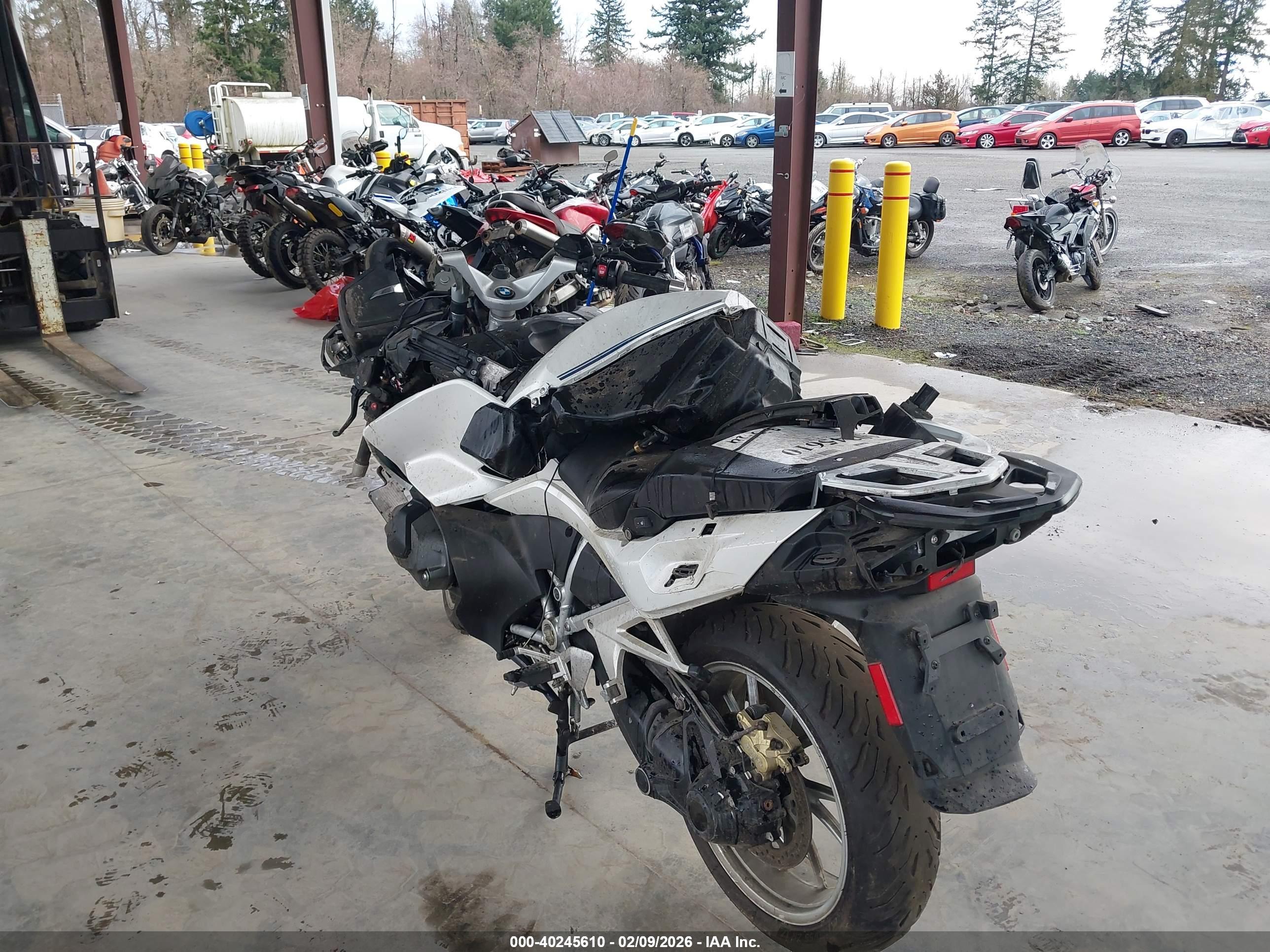 BMW R image 3