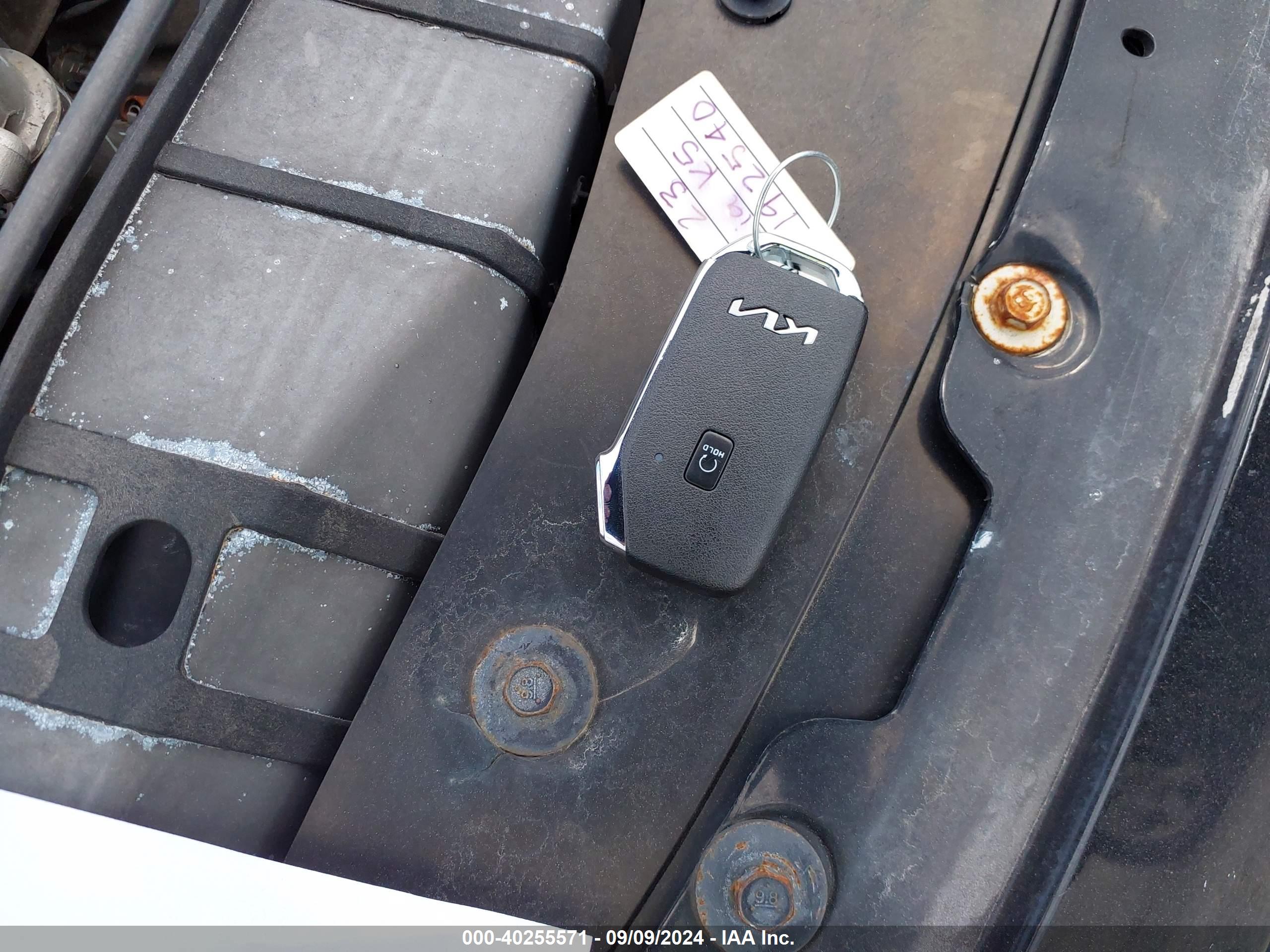 KIA K5 image 11