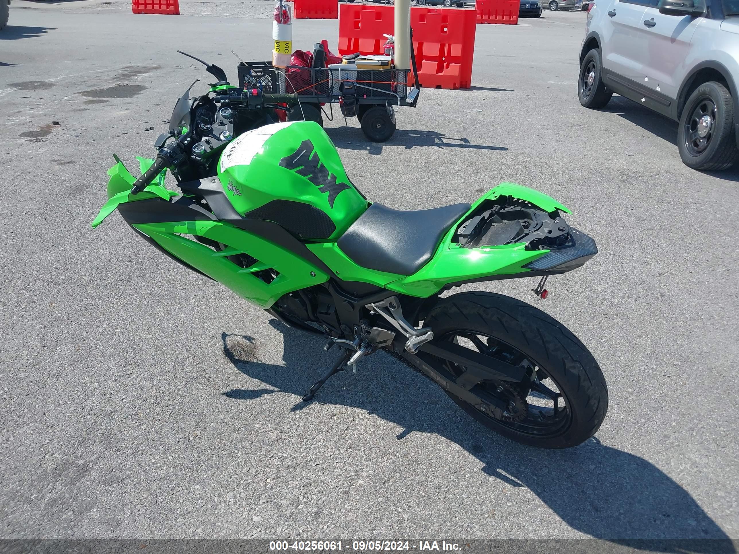 KAWASAKI EX300 image 3