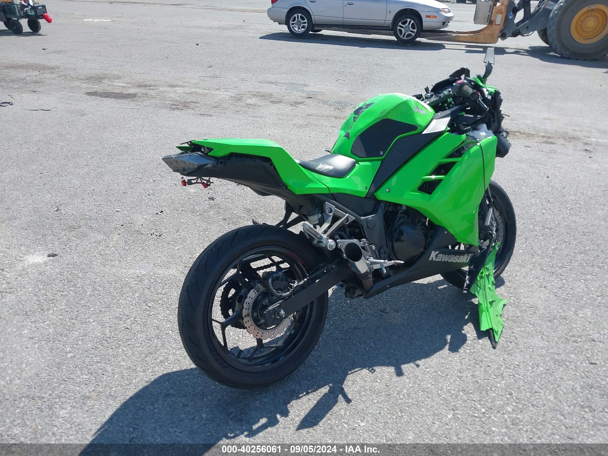 KAWASAKI EX300 image 4