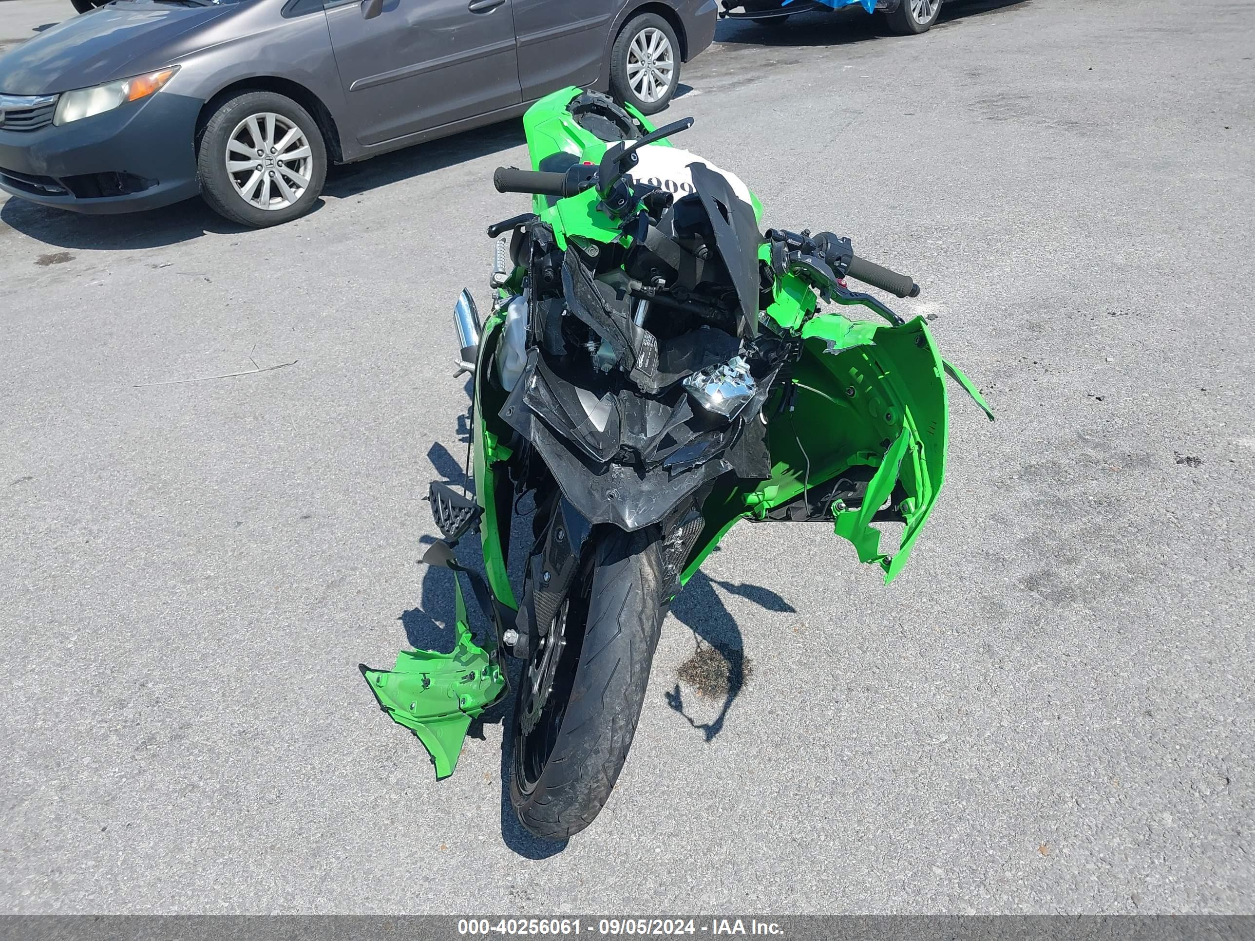 KAWASAKI EX300 image 5