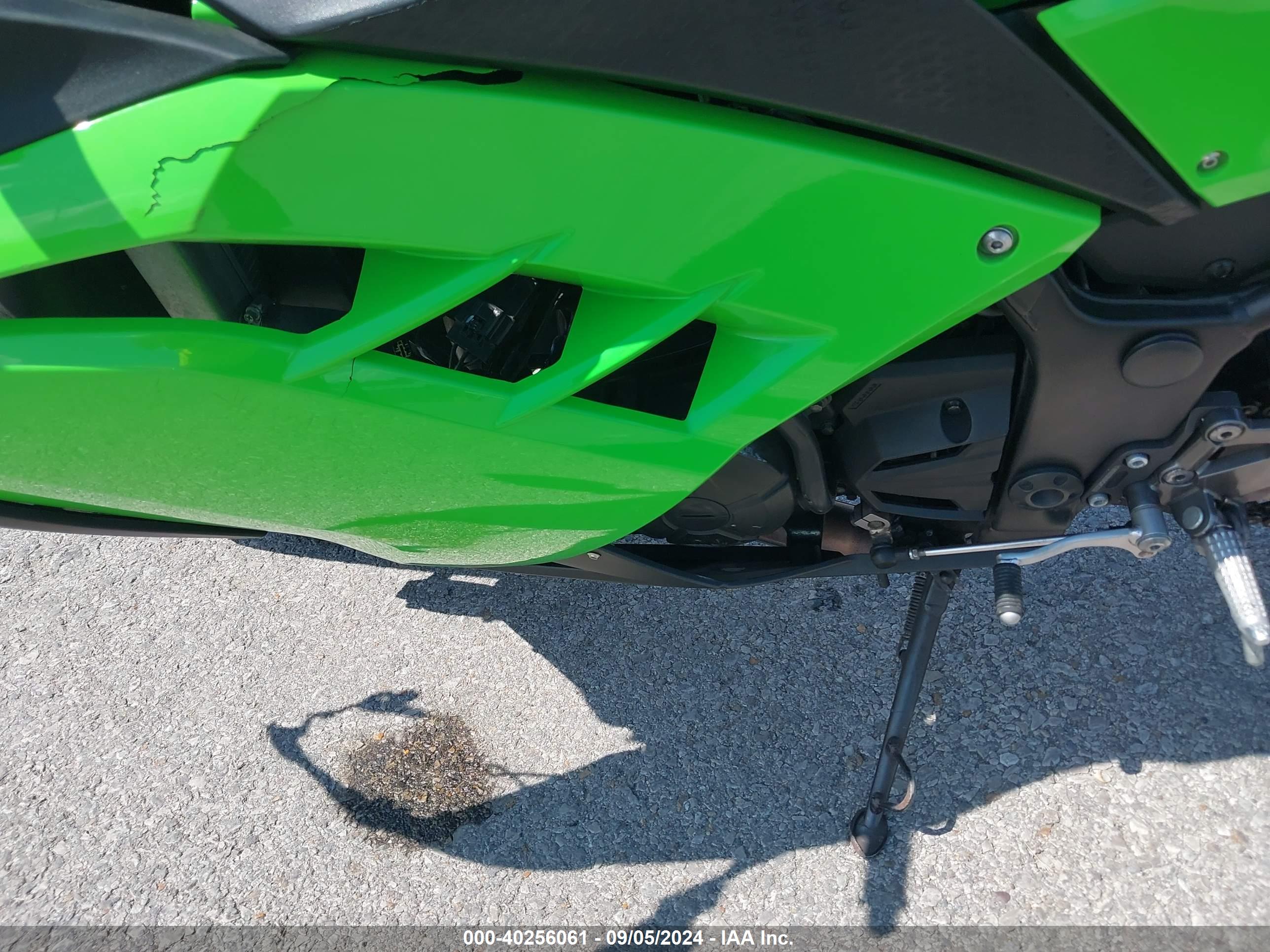 KAWASAKI EX300 image 9