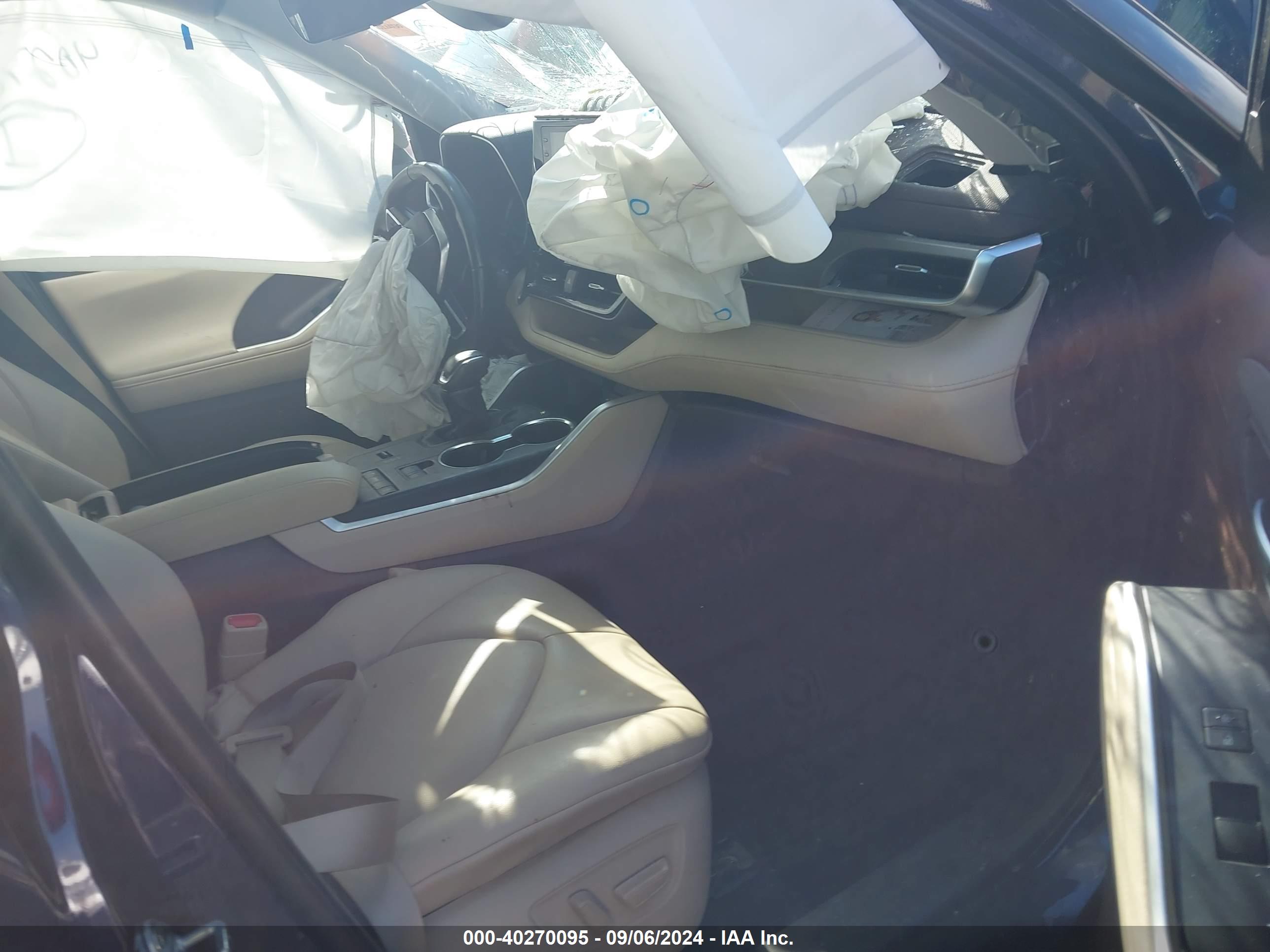TOYOTA HIGHLANDER image 5