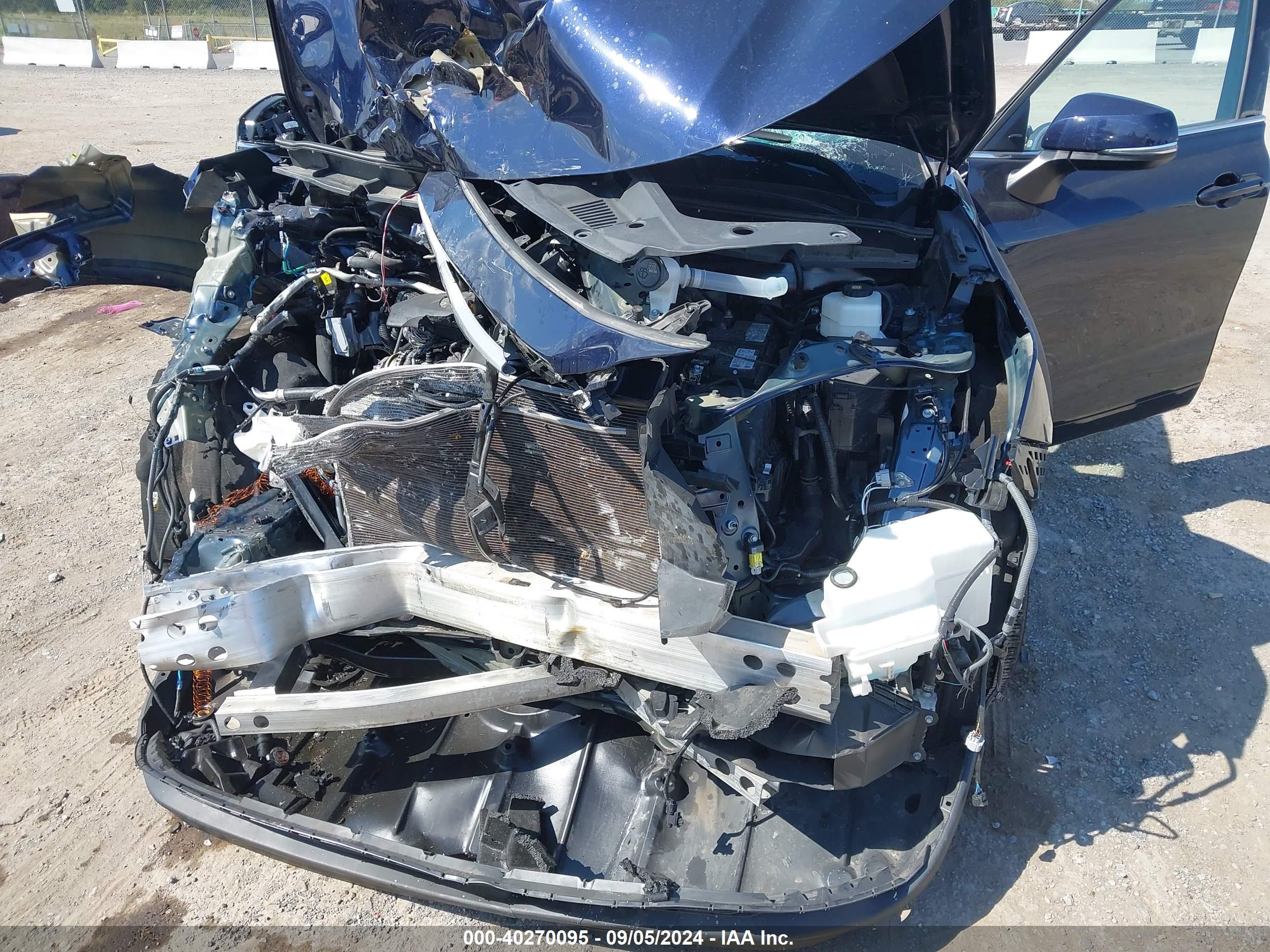 TOYOTA HIGHLANDER image 6