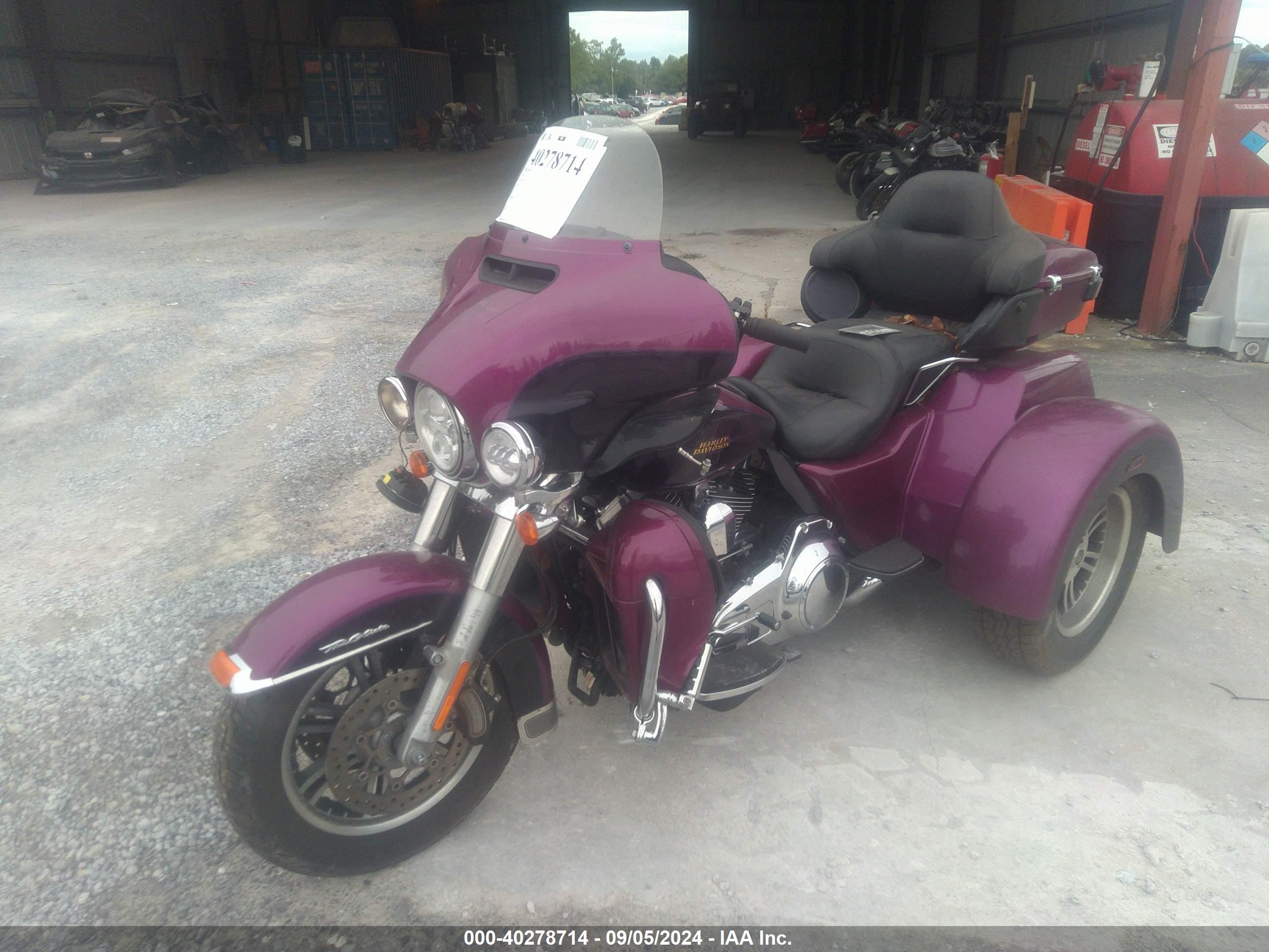 HARLEY-DAVIDSON FLHTCUTG image 2