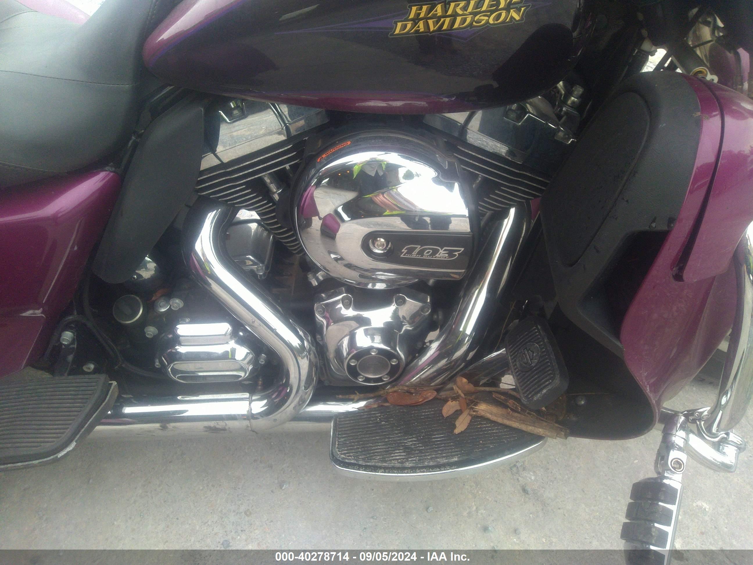 HARLEY-DAVIDSON FLHTCUTG image 8