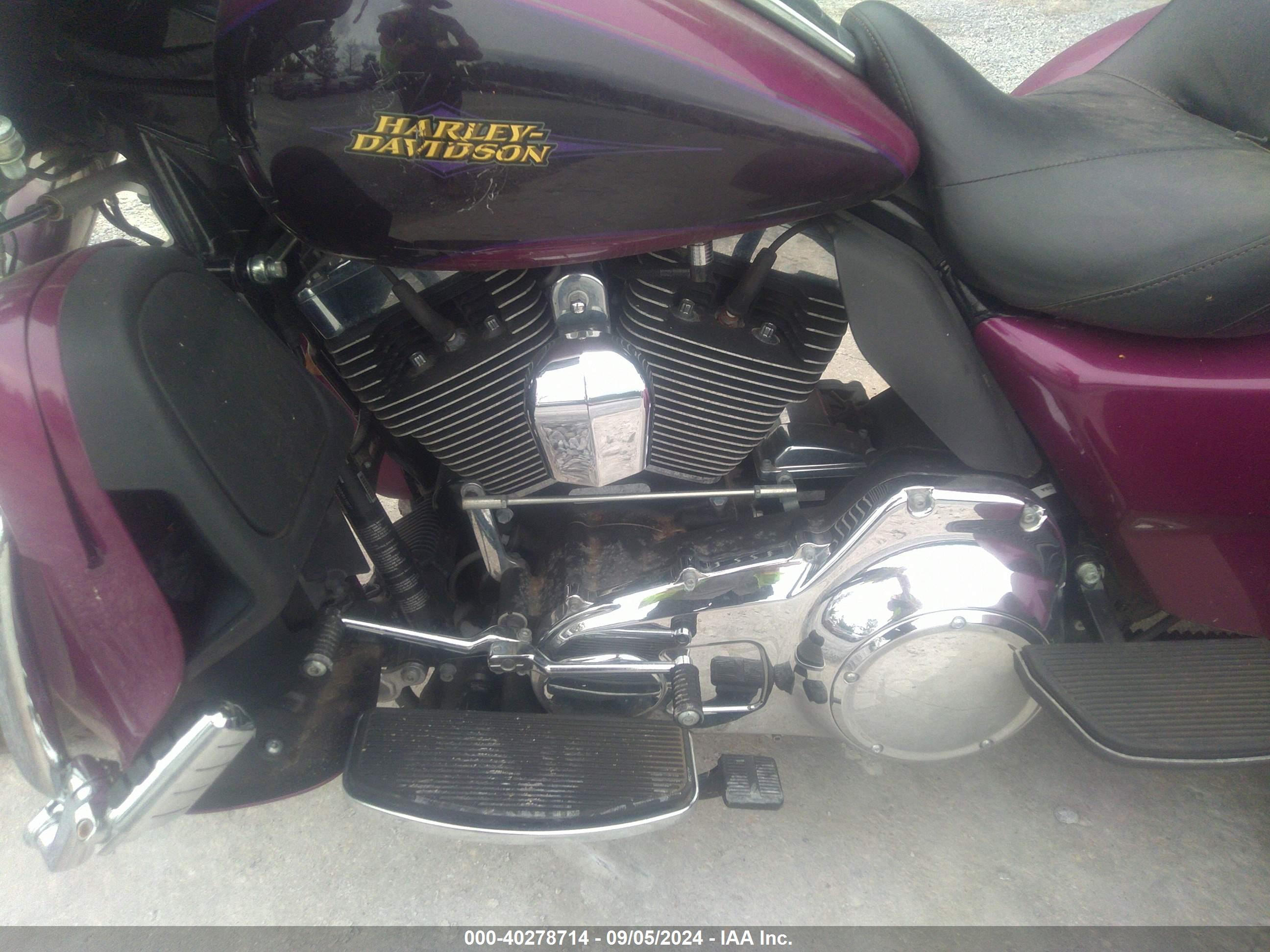 HARLEY-DAVIDSON FLHTCUTG image 9