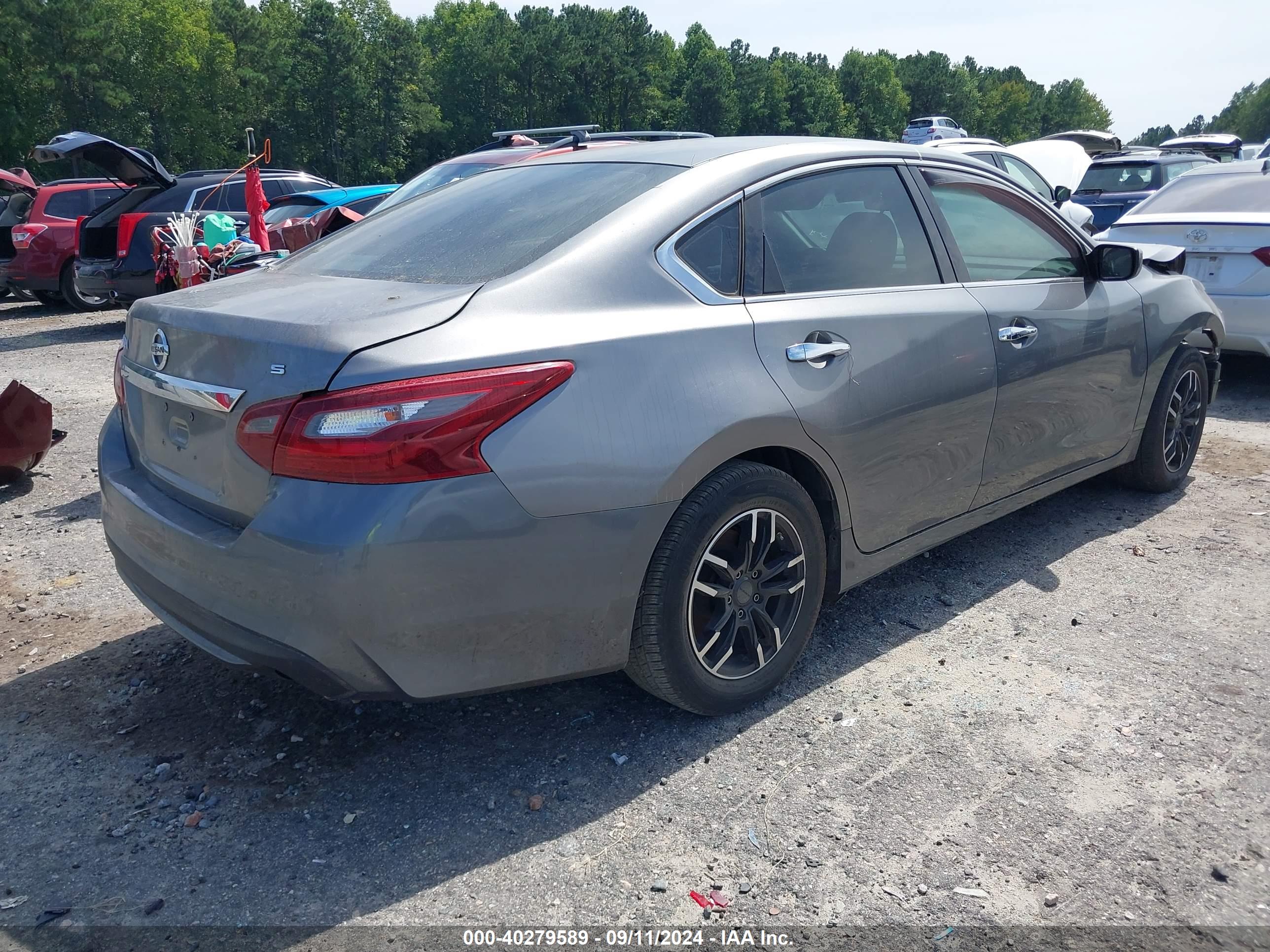 NISSAN ALTIMA image 4