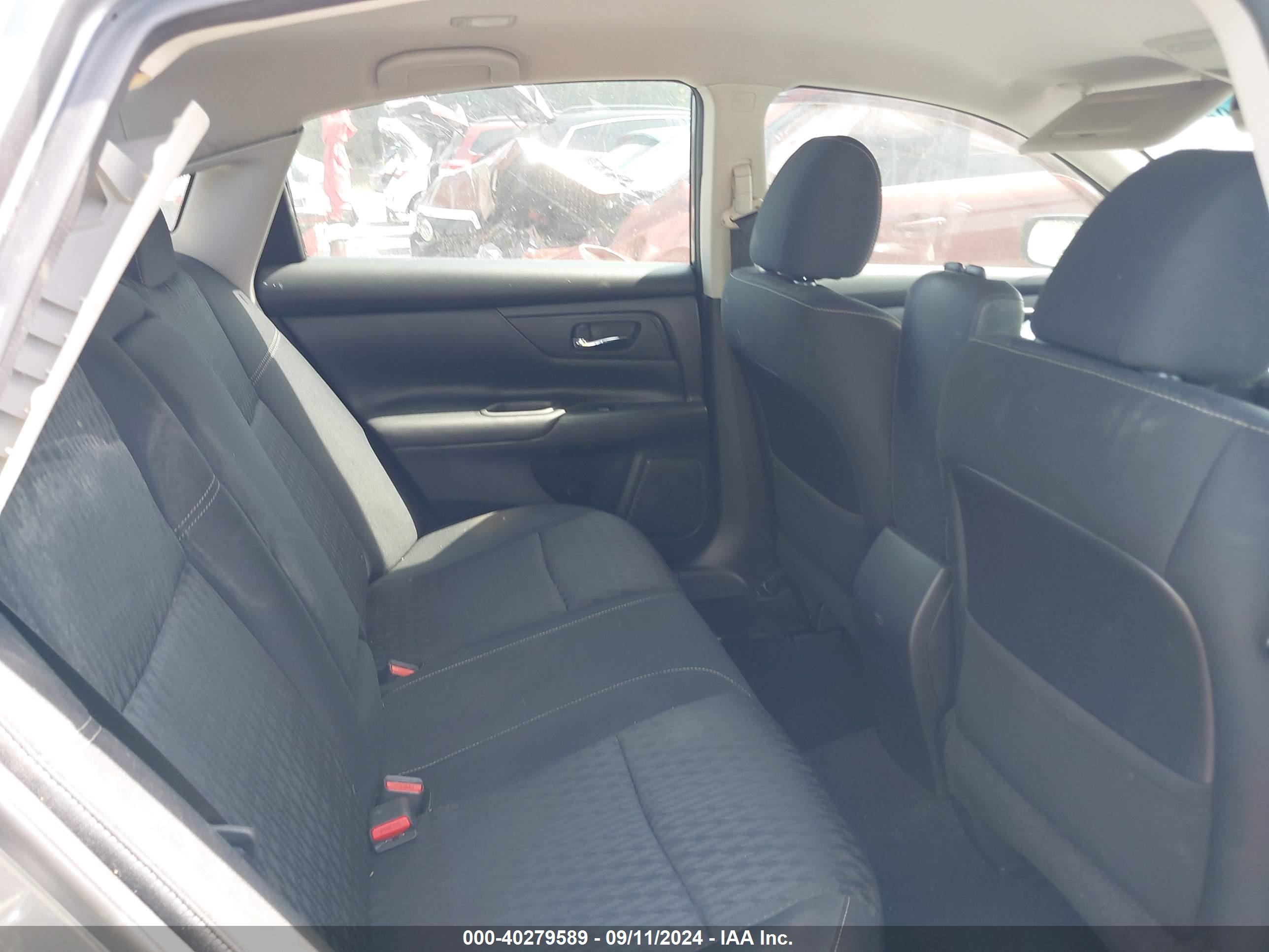 NISSAN ALTIMA image 8