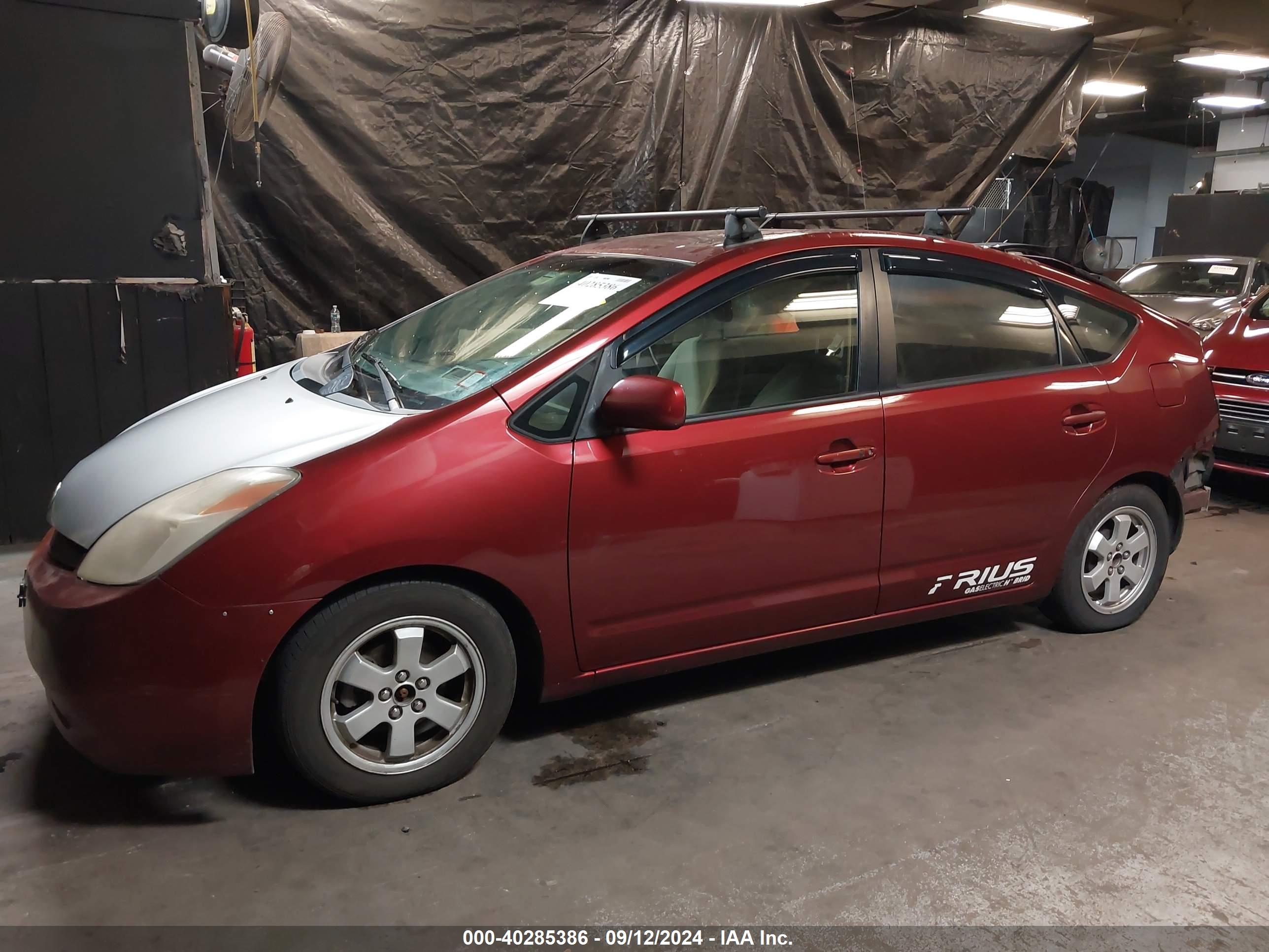 TOYOTA PRIUS image 2