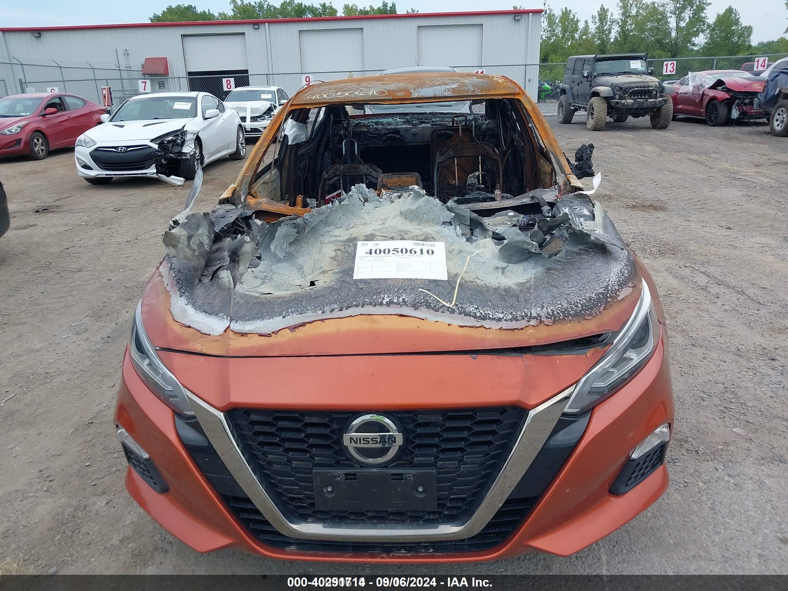 NISSAN ALTIMA image 10