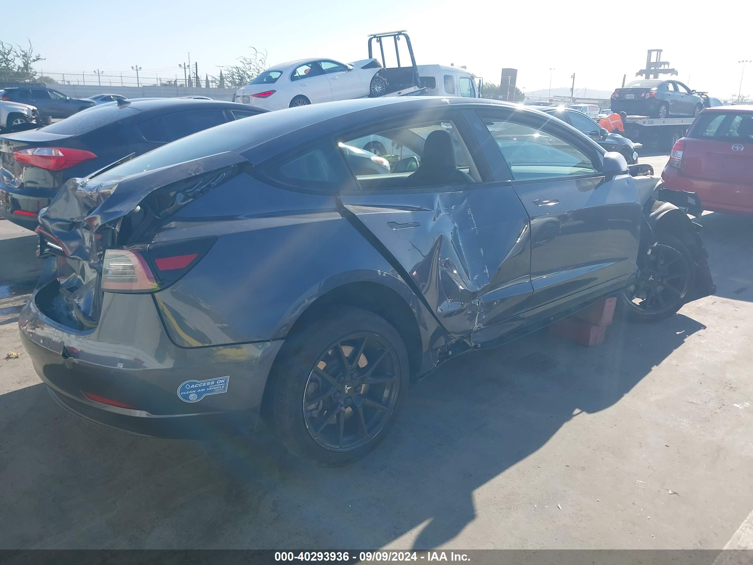 TESLA MODEL image 4