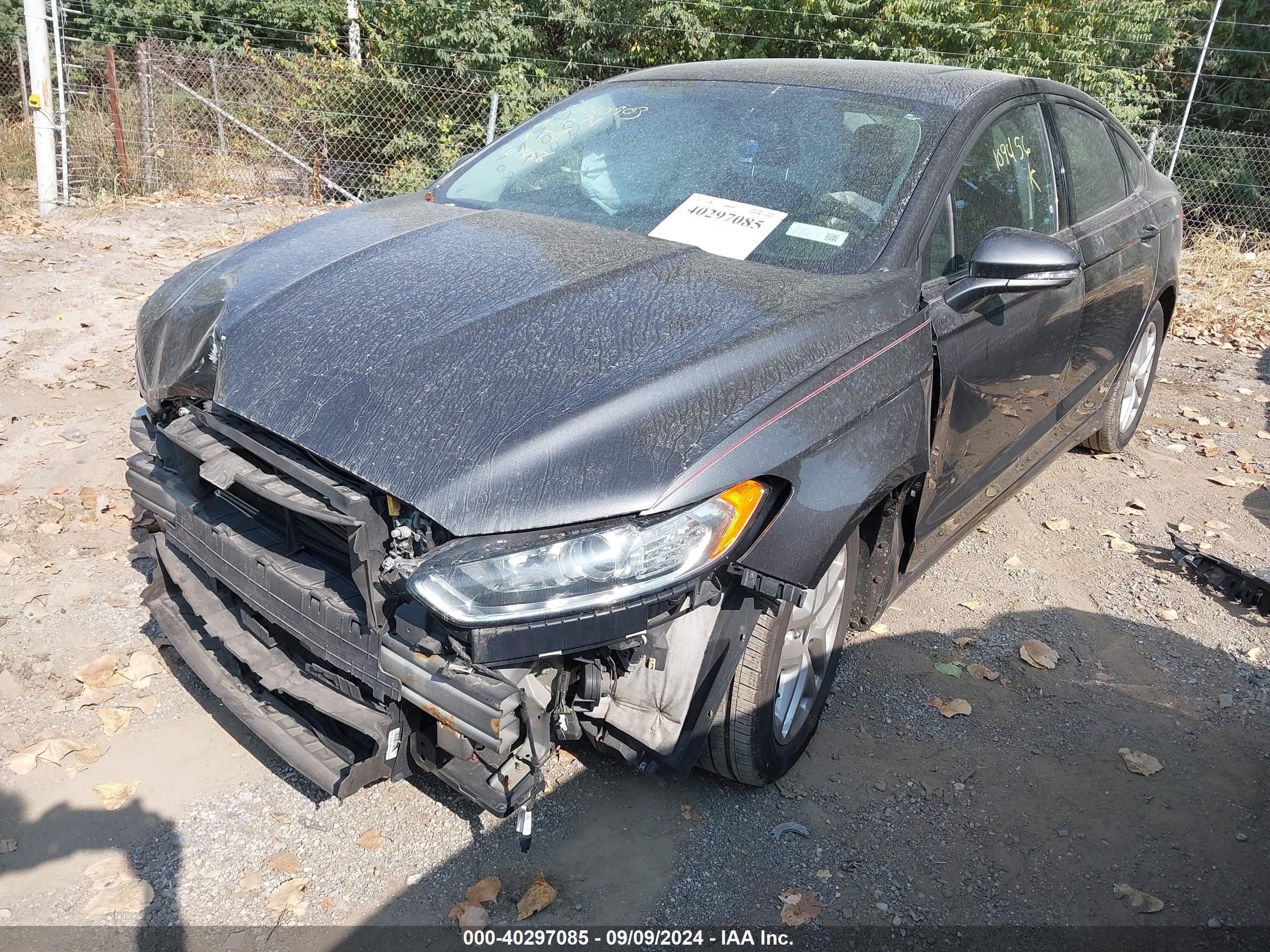 FORD FUSION image 2