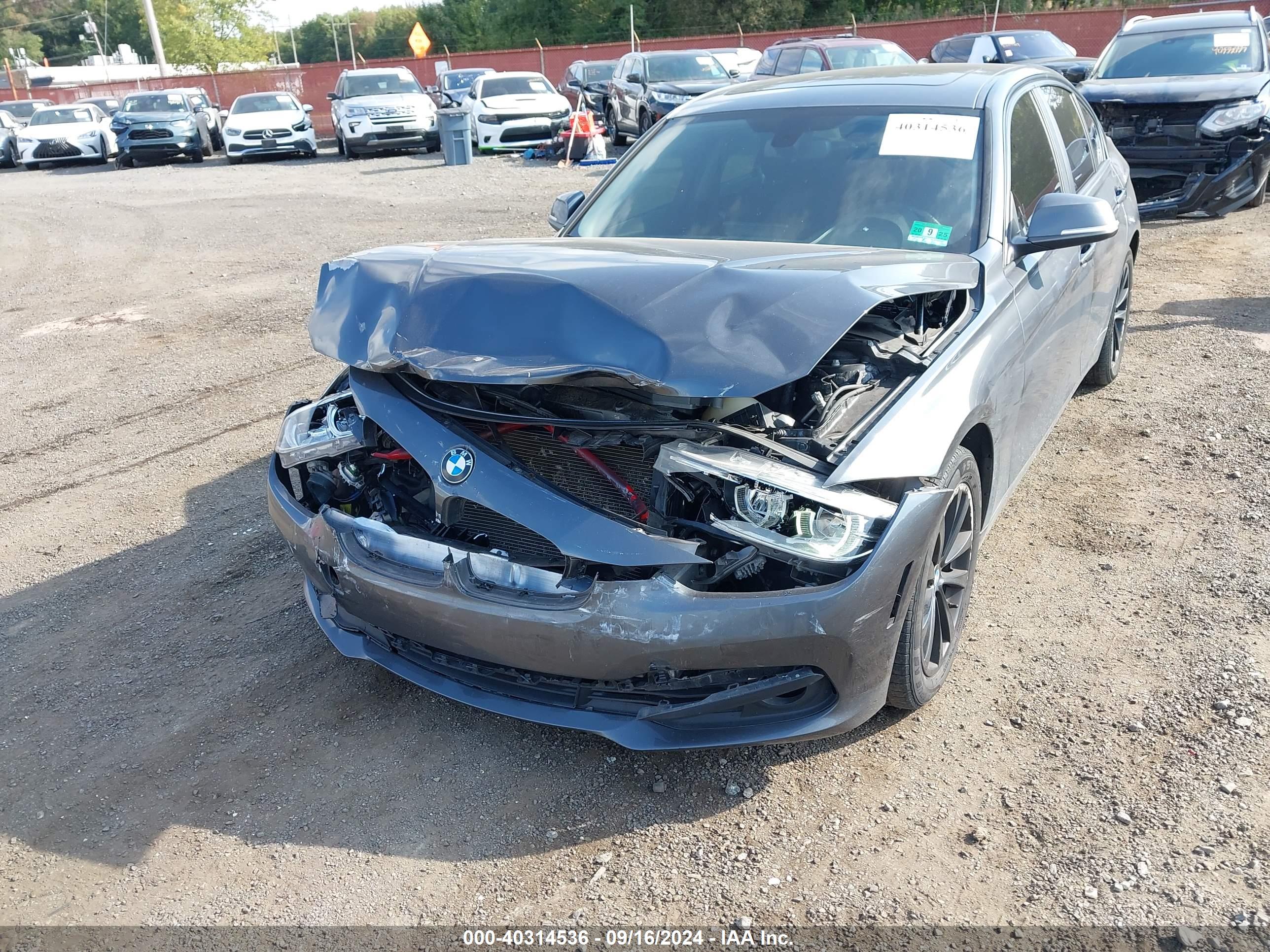 BMW 320I image 6
