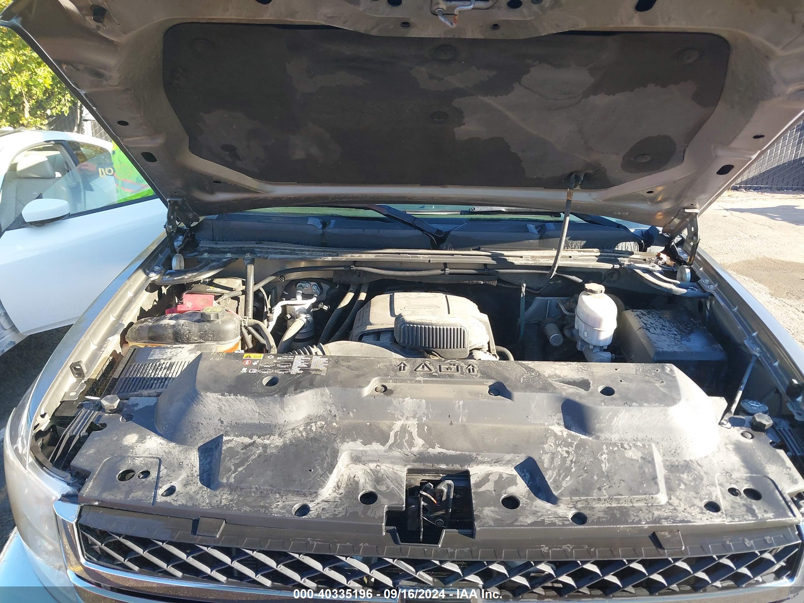 CHEVROLET SILVERADO image 10