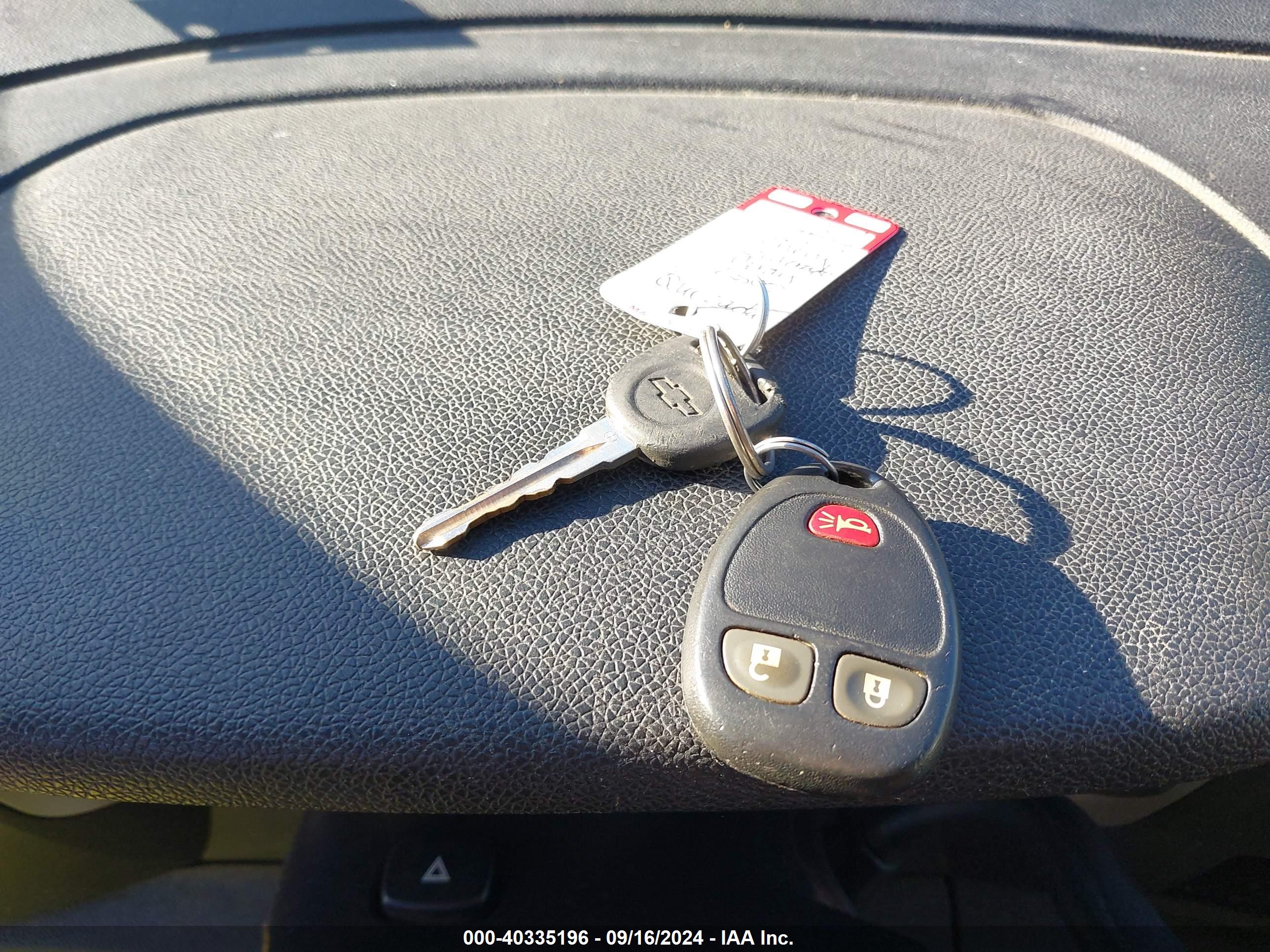 CHEVROLET SILVERADO image 11