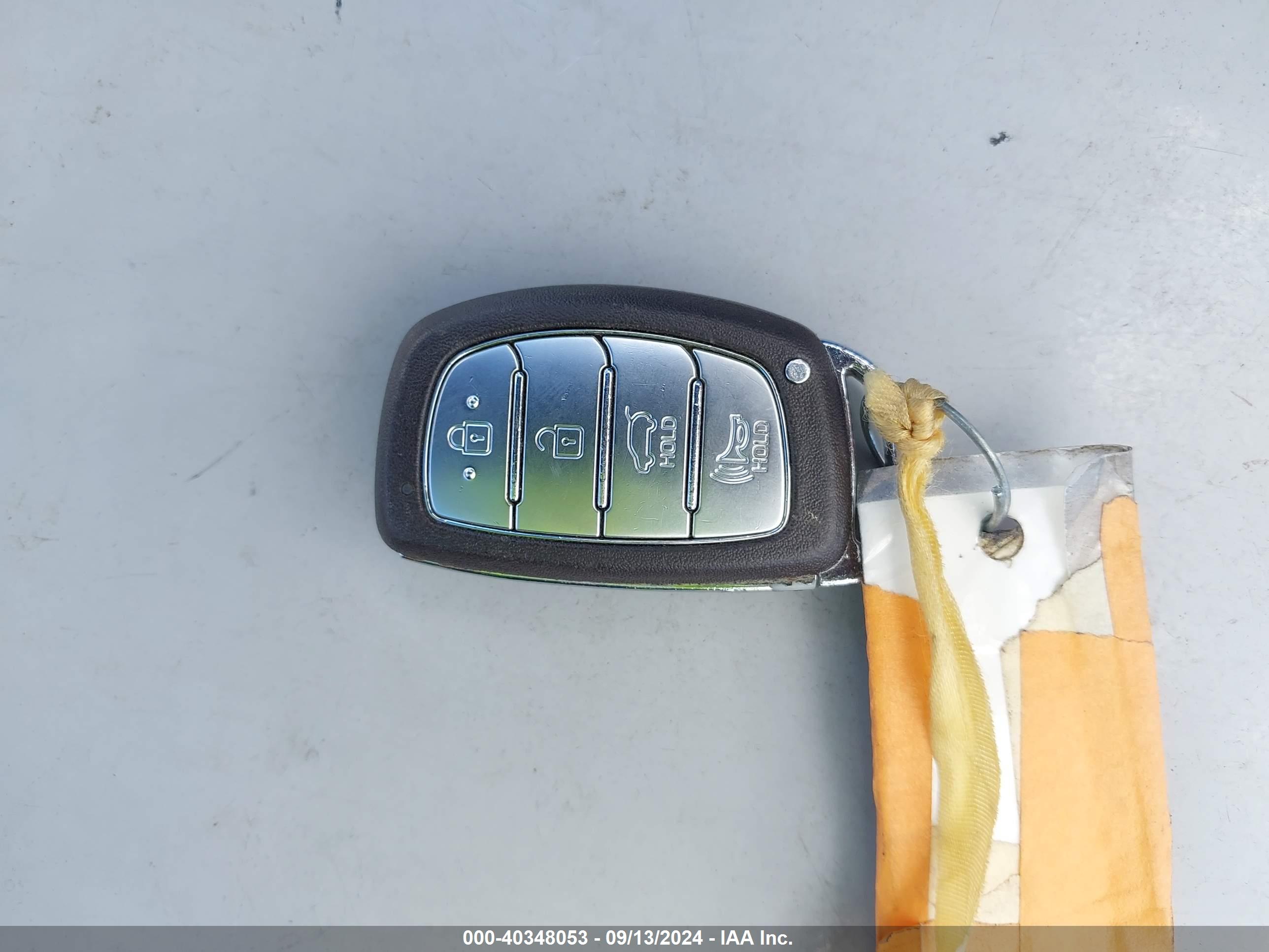 HYUNDAI TUCSON image 11