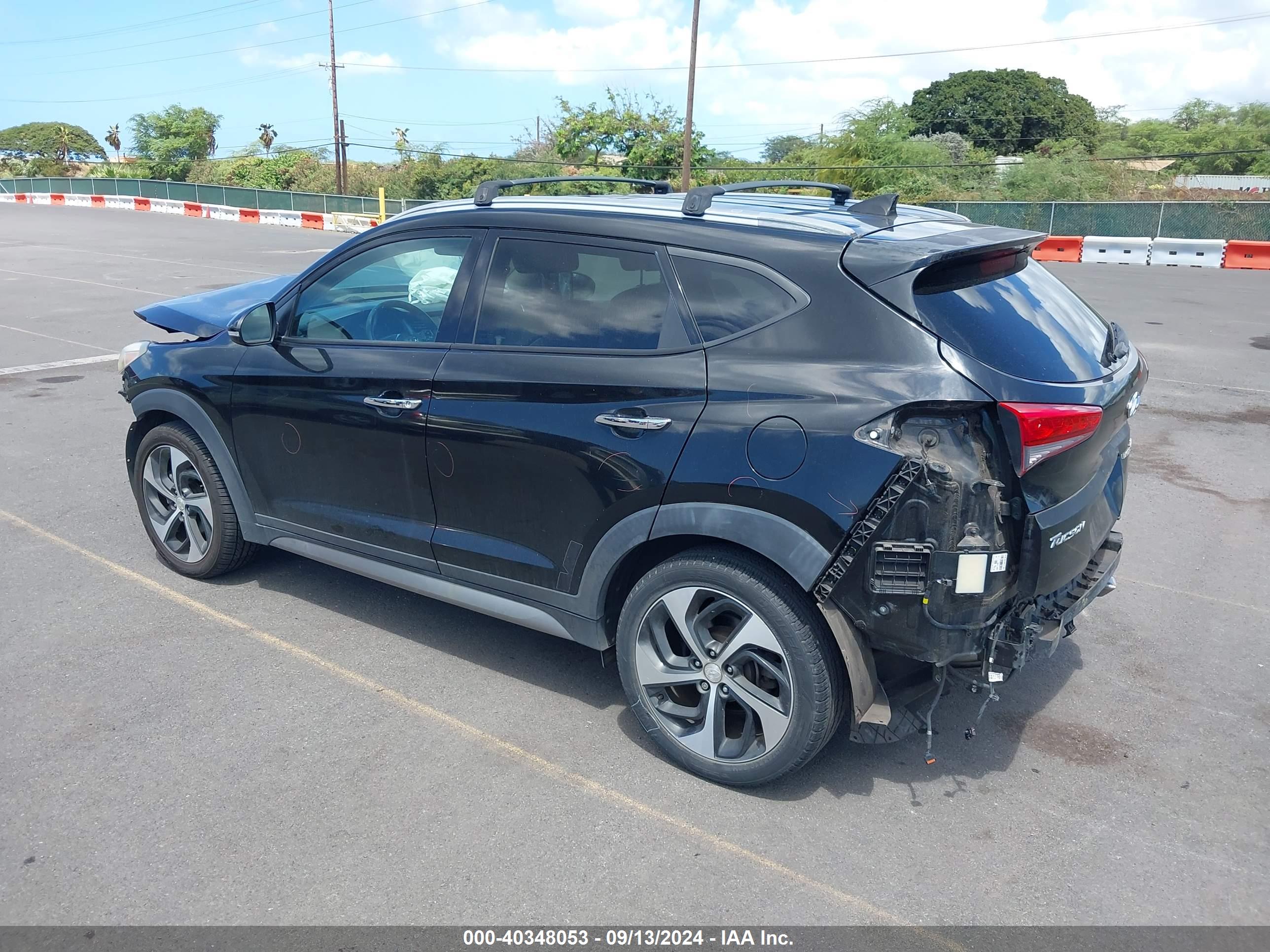 HYUNDAI TUCSON image 3