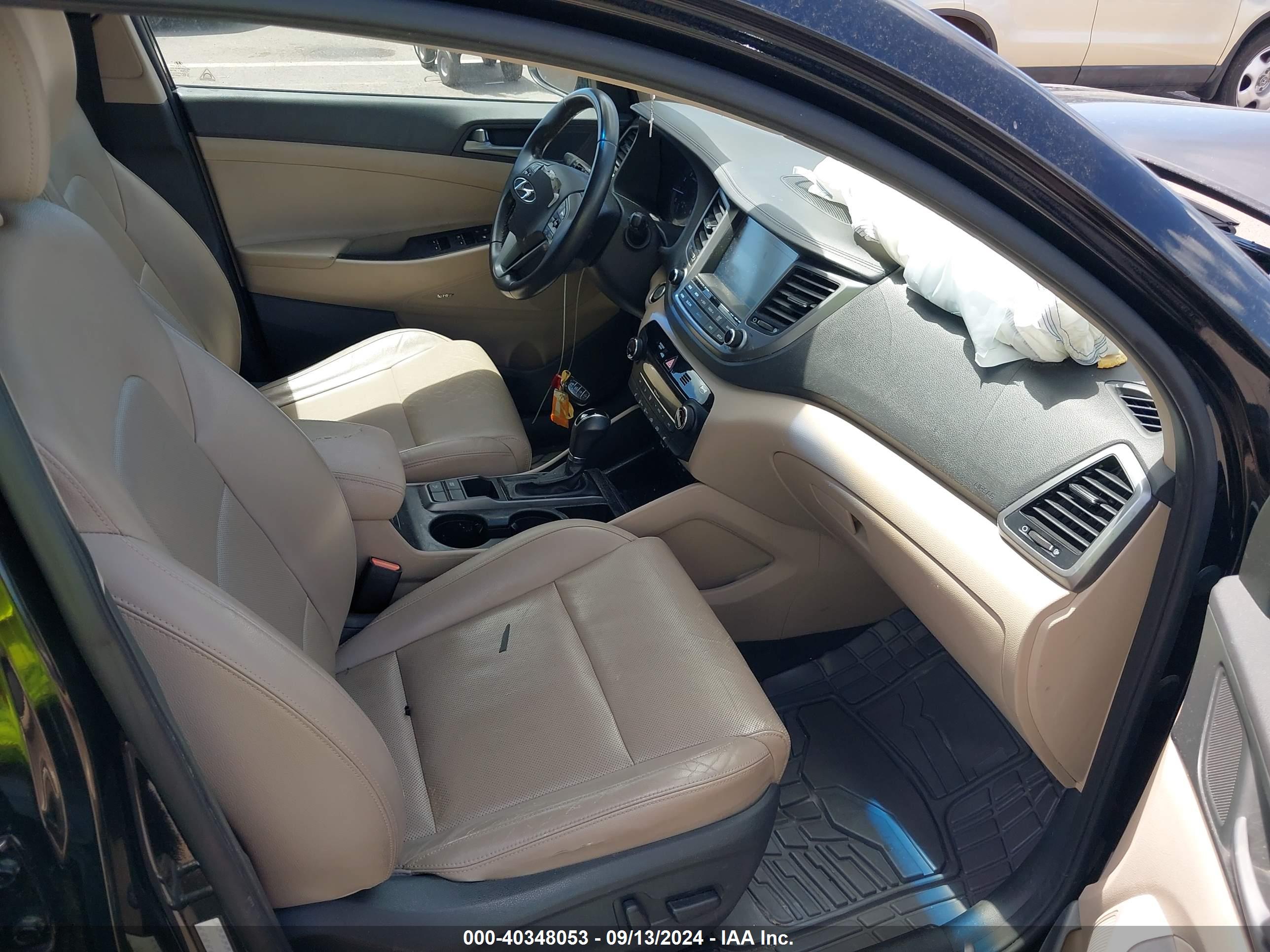 HYUNDAI TUCSON image 5