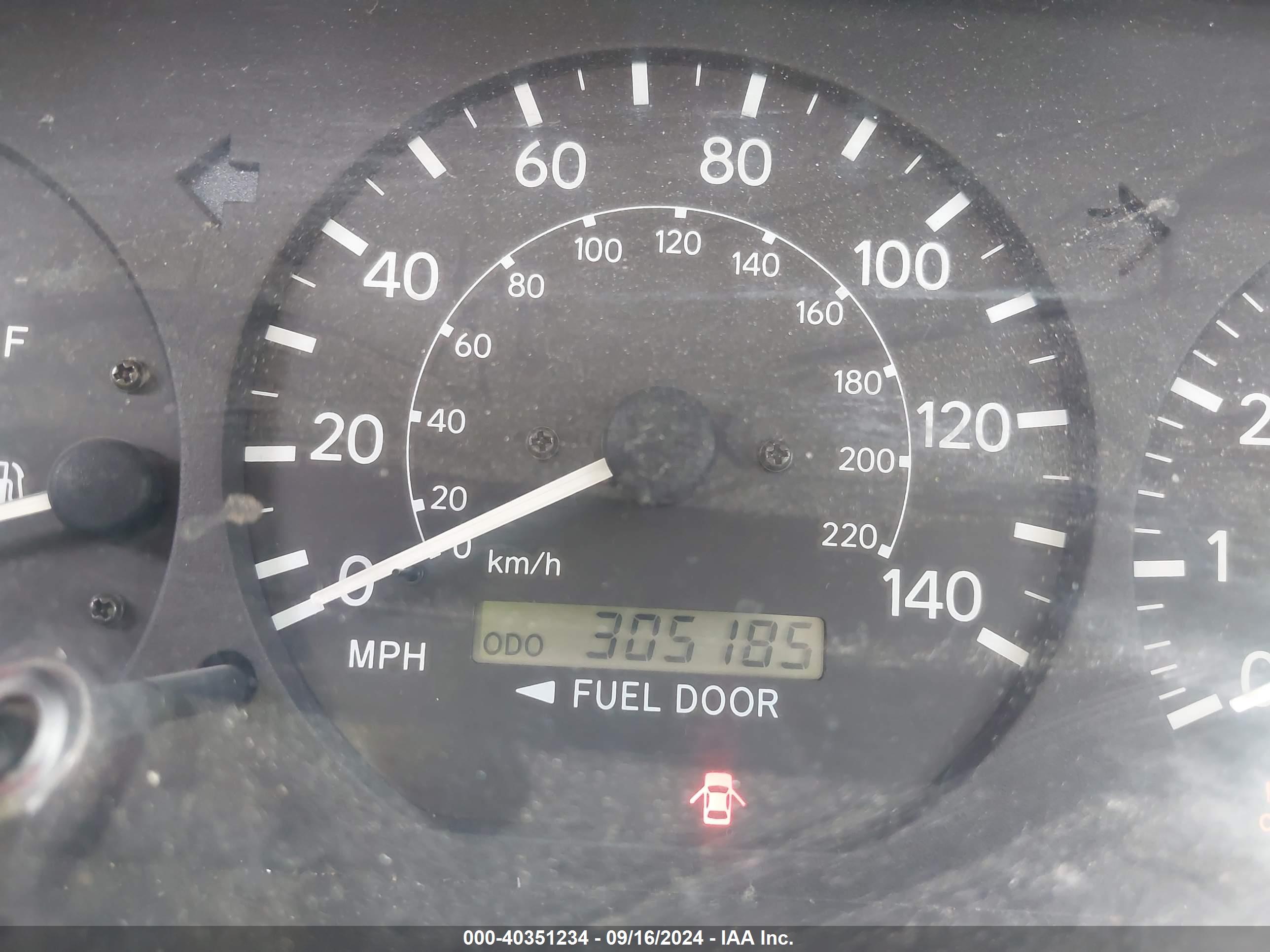 TOYOTA CAMRY image 7