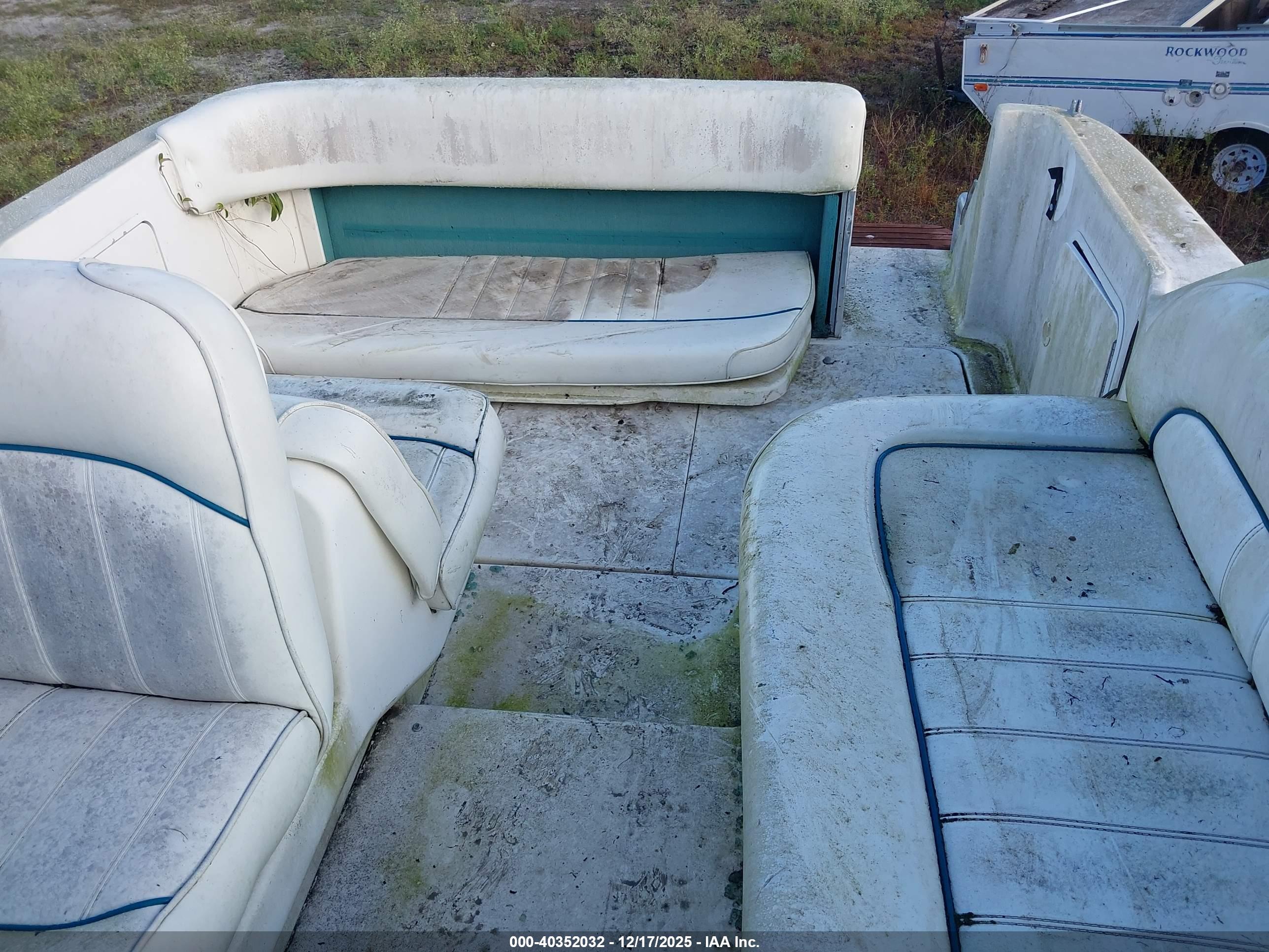 SEA RAY image 8