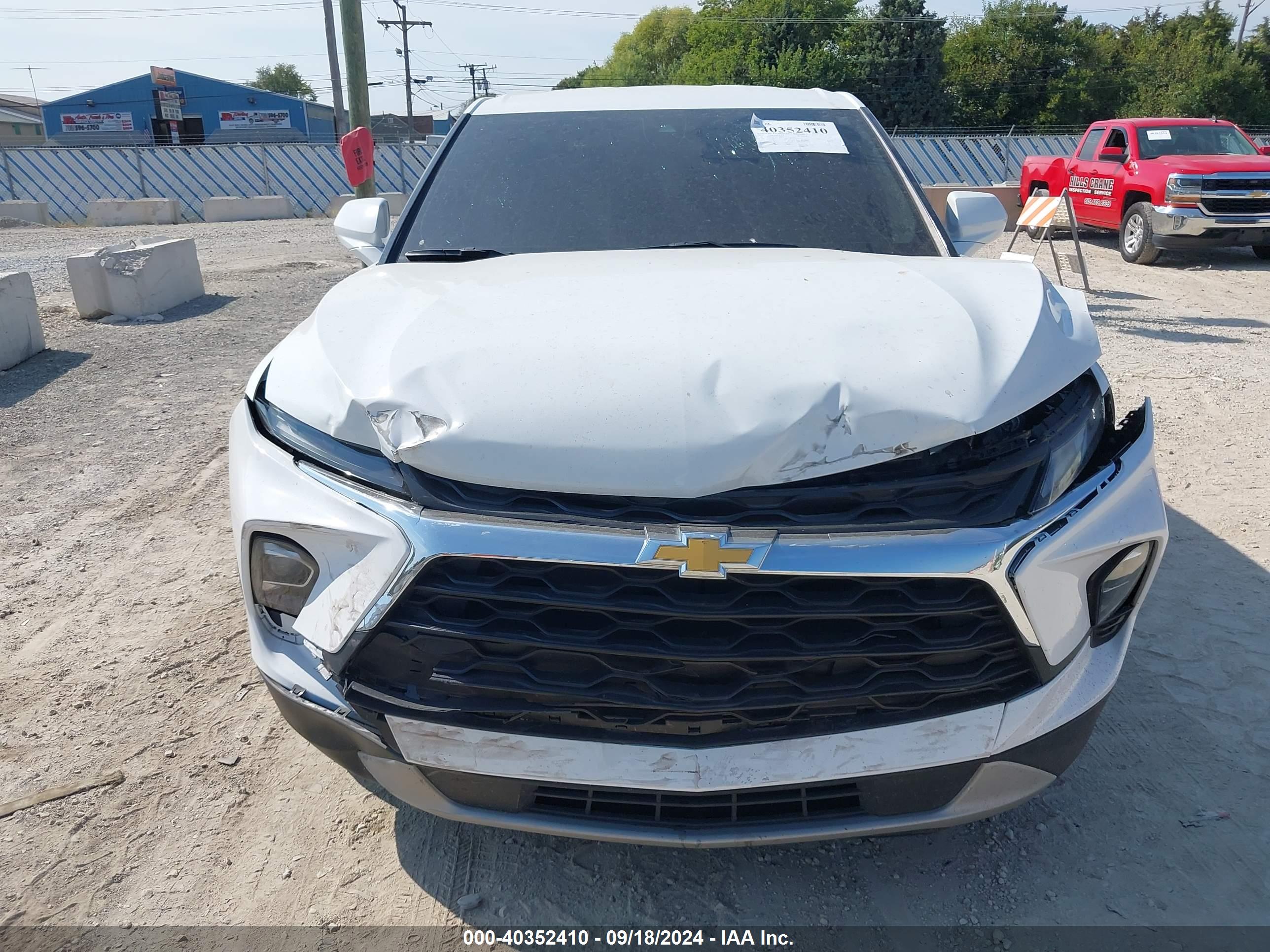 CHEVROLET BLAZER image 6