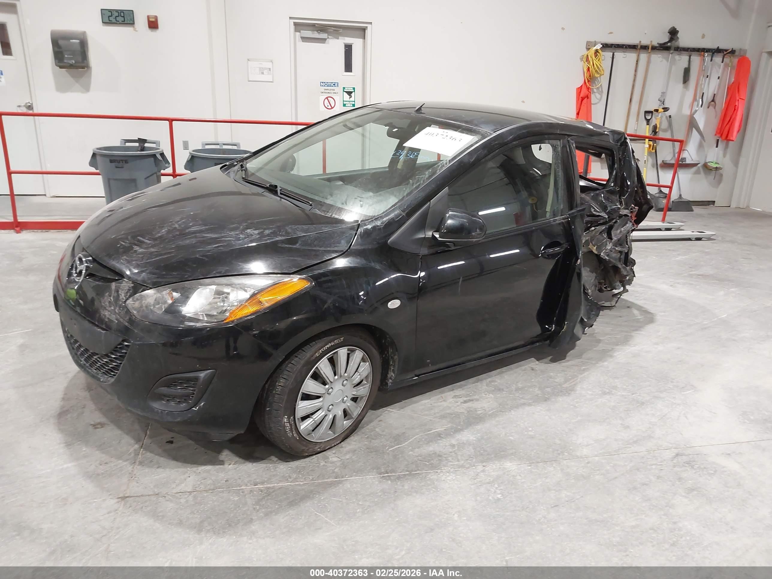 MAZDA MAZDA2 image 2