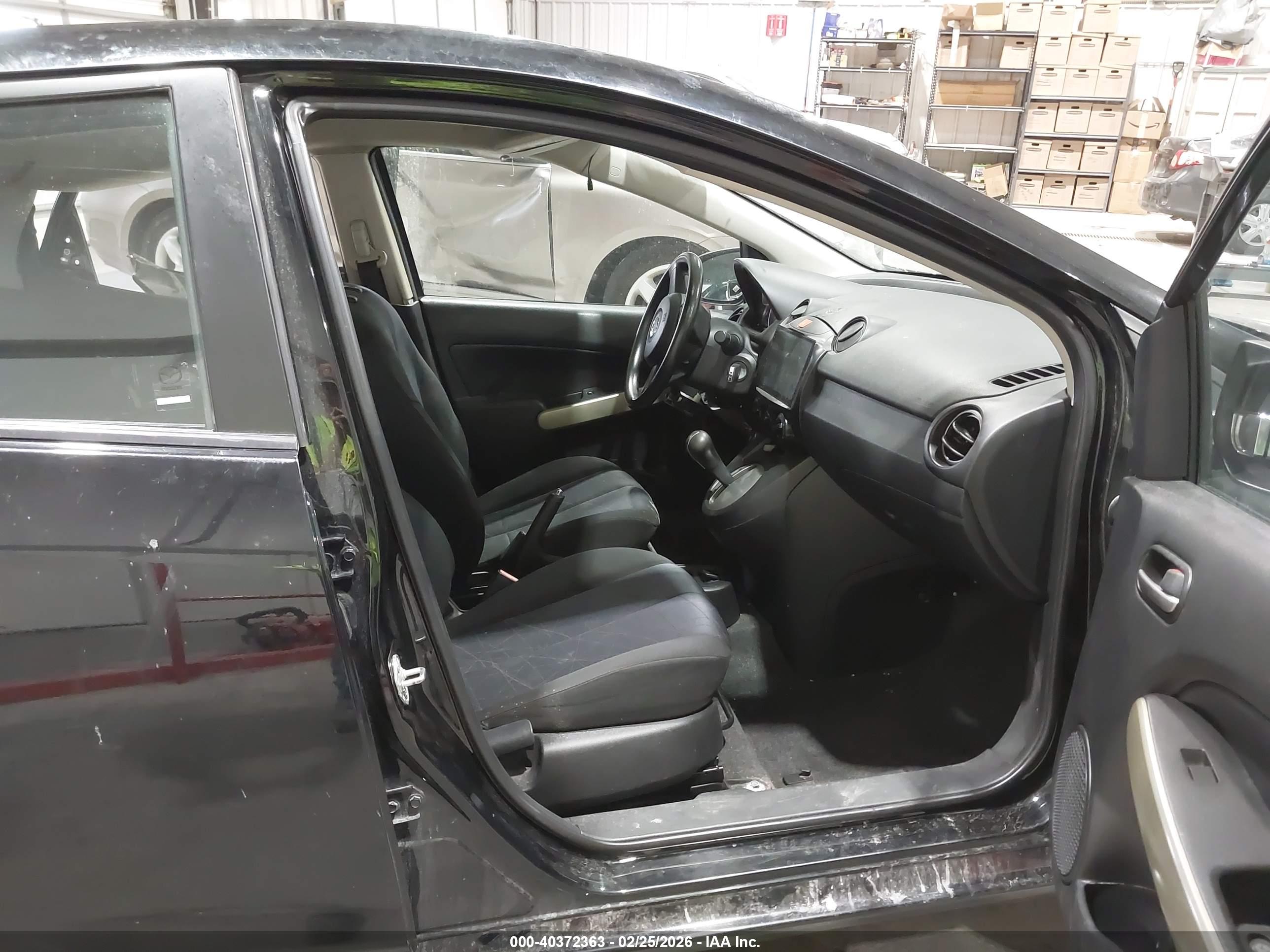 MAZDA MAZDA2 image 5