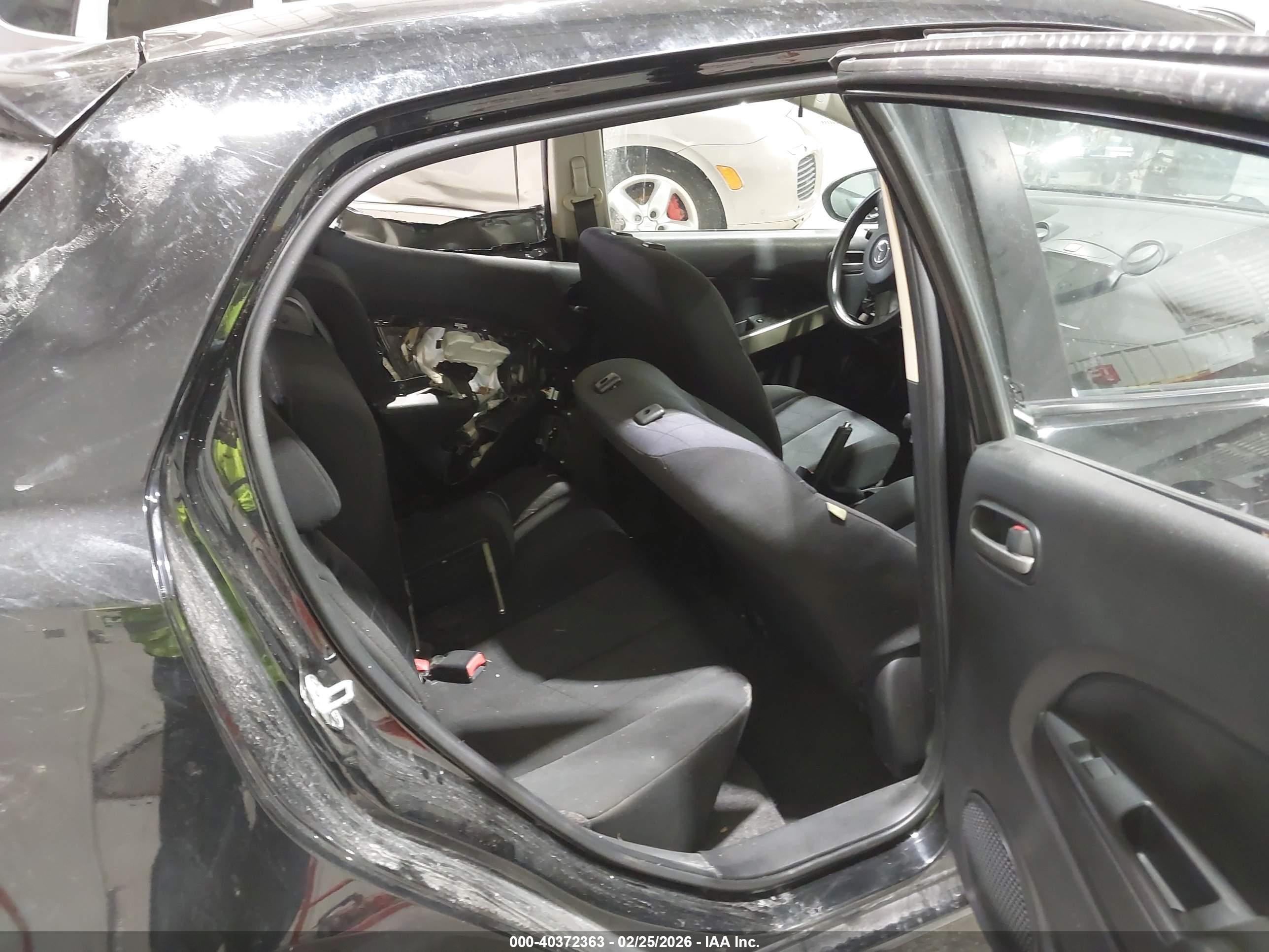 MAZDA MAZDA2 image 8