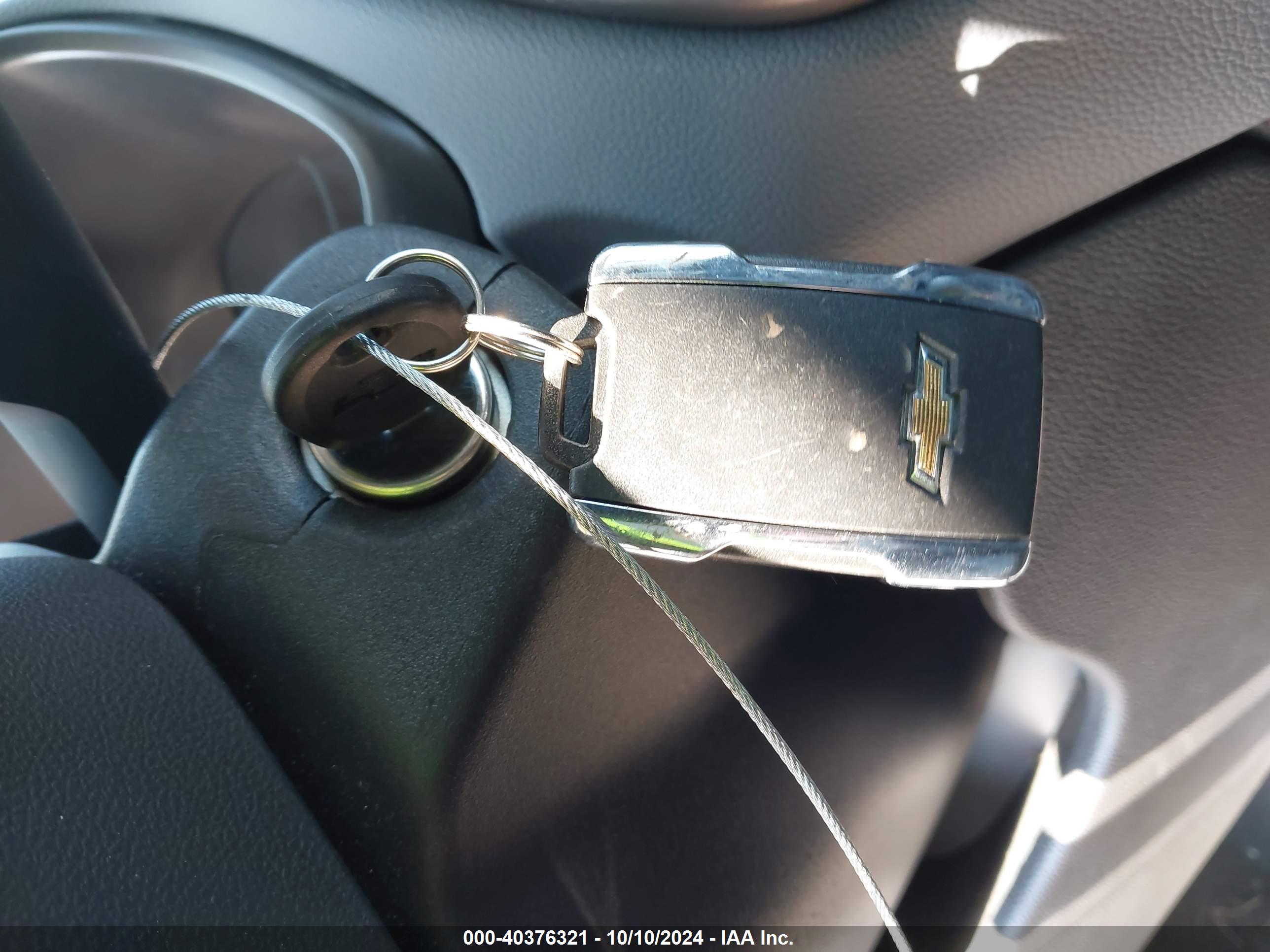 CHEVROLET COLORADO image 11