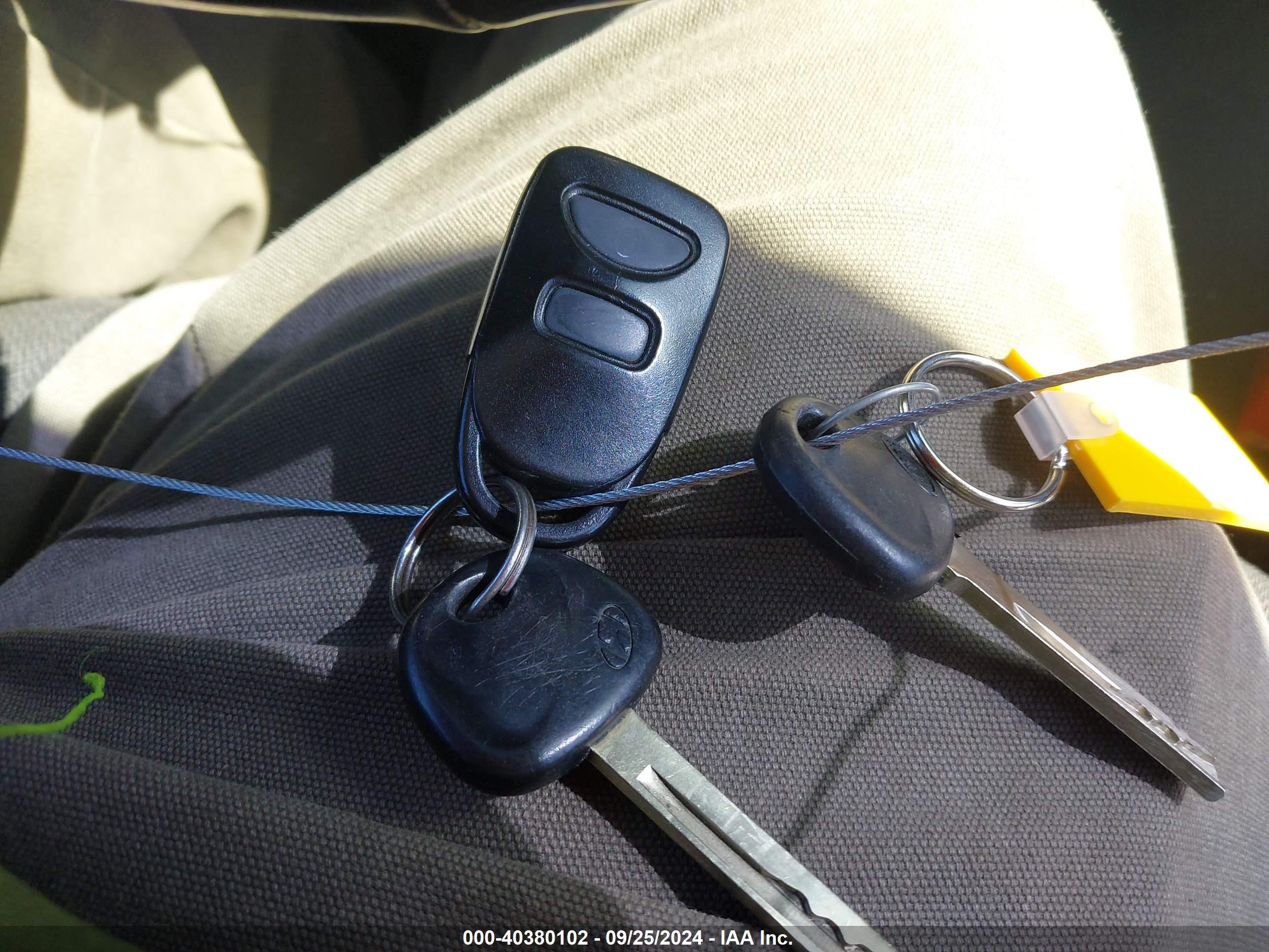 HYUNDAI ACCENT image 11